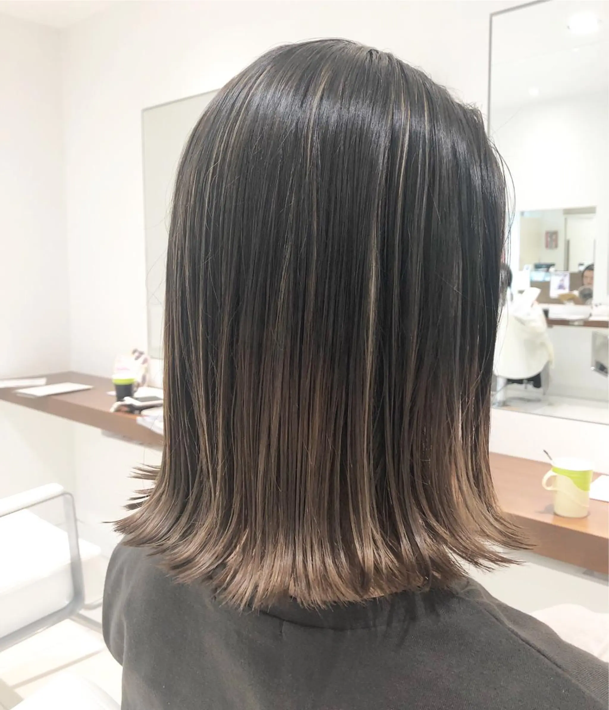 セミロング ハイライト トリートメント sano sayakaのヘアスタイル