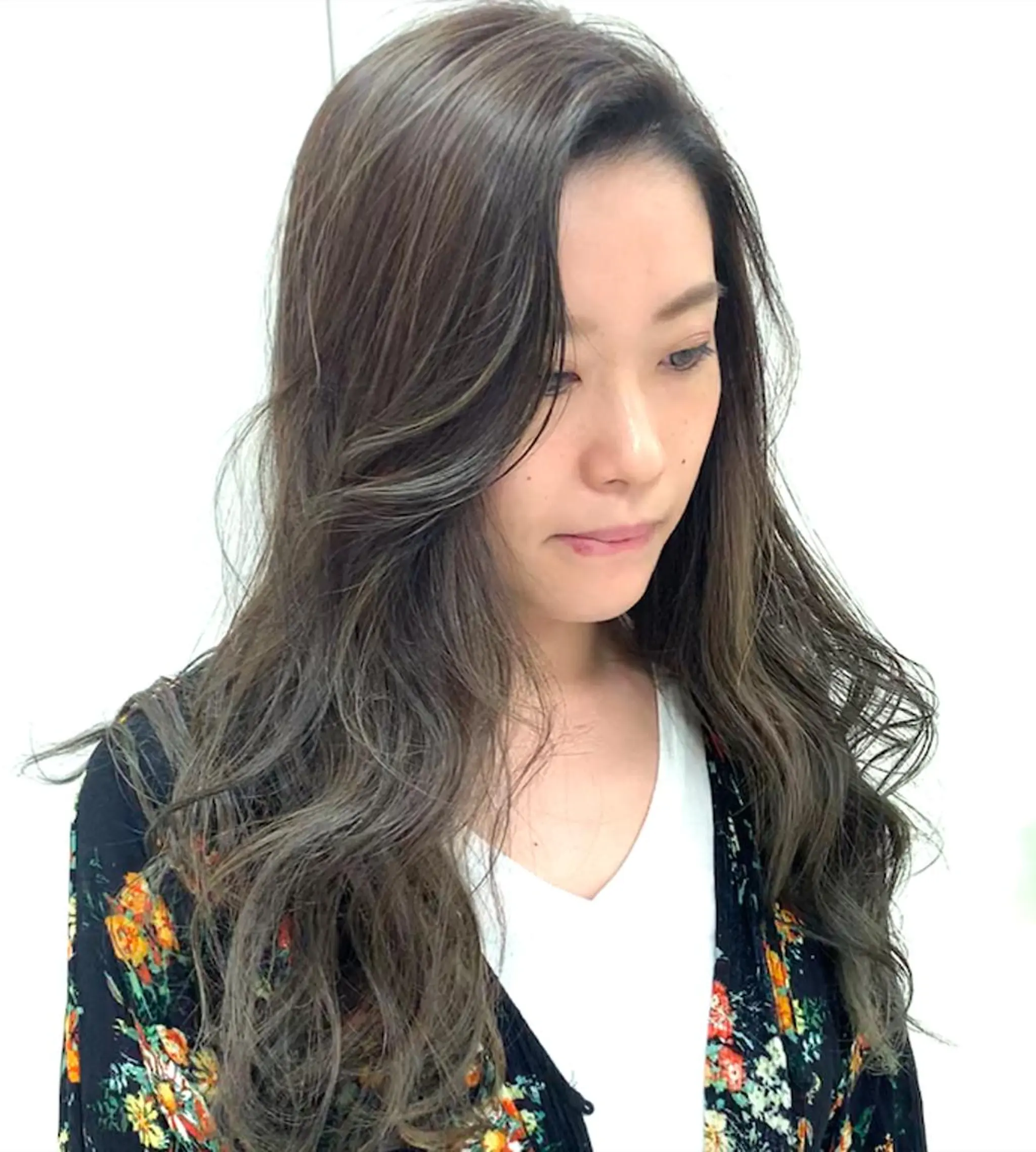 セミロング 美容歴15年 岩田芳郎のヘアスタイル