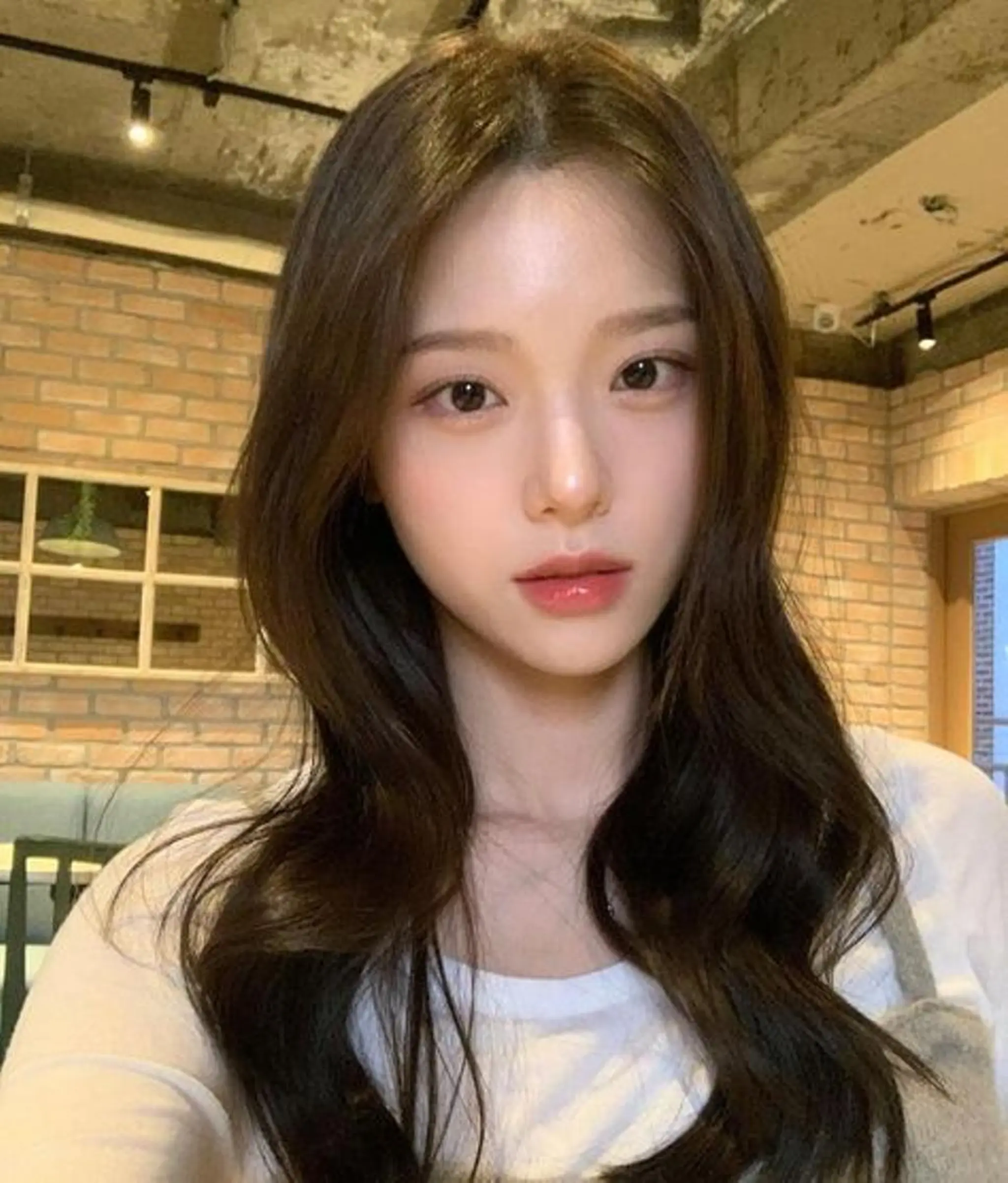 カラー ロング 🤍韓国大人っぽ ベージュMAI🤍のヘアスタイル