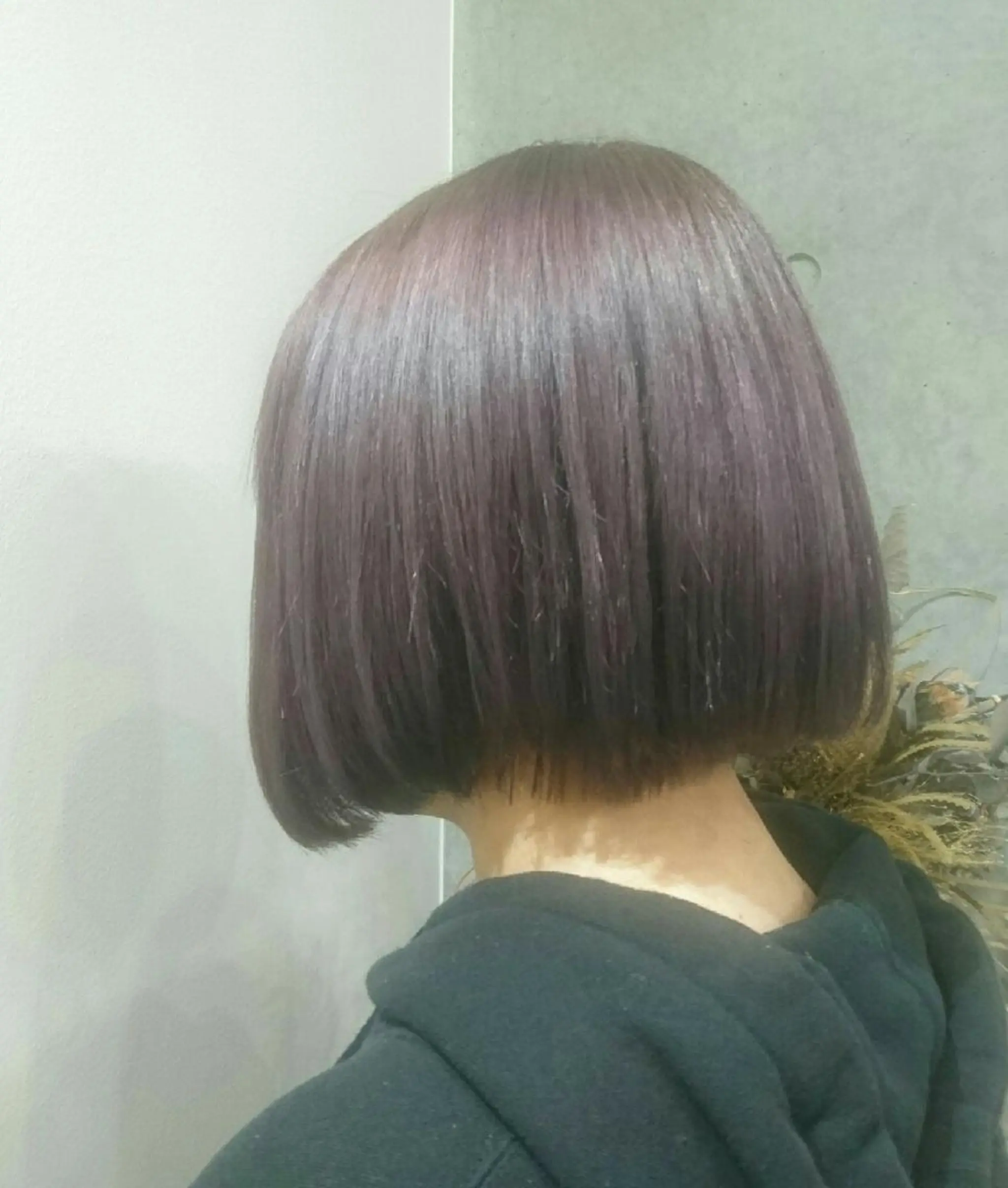 ショート カラー ブリーチ ラベンダーカラー 🦋美髪／エクステ 🦋アベイクミのヘアスタイル