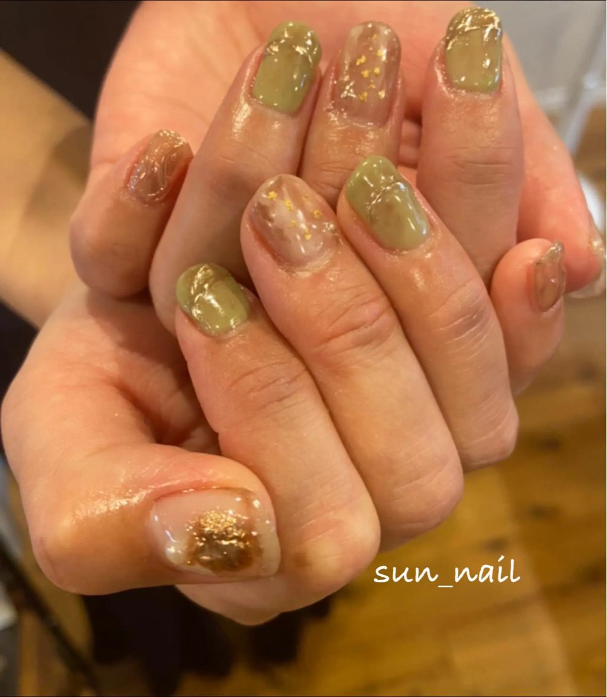 ネイル アートネイル ミラーネイル ニュアンスネイル . unffのネイルデザイン