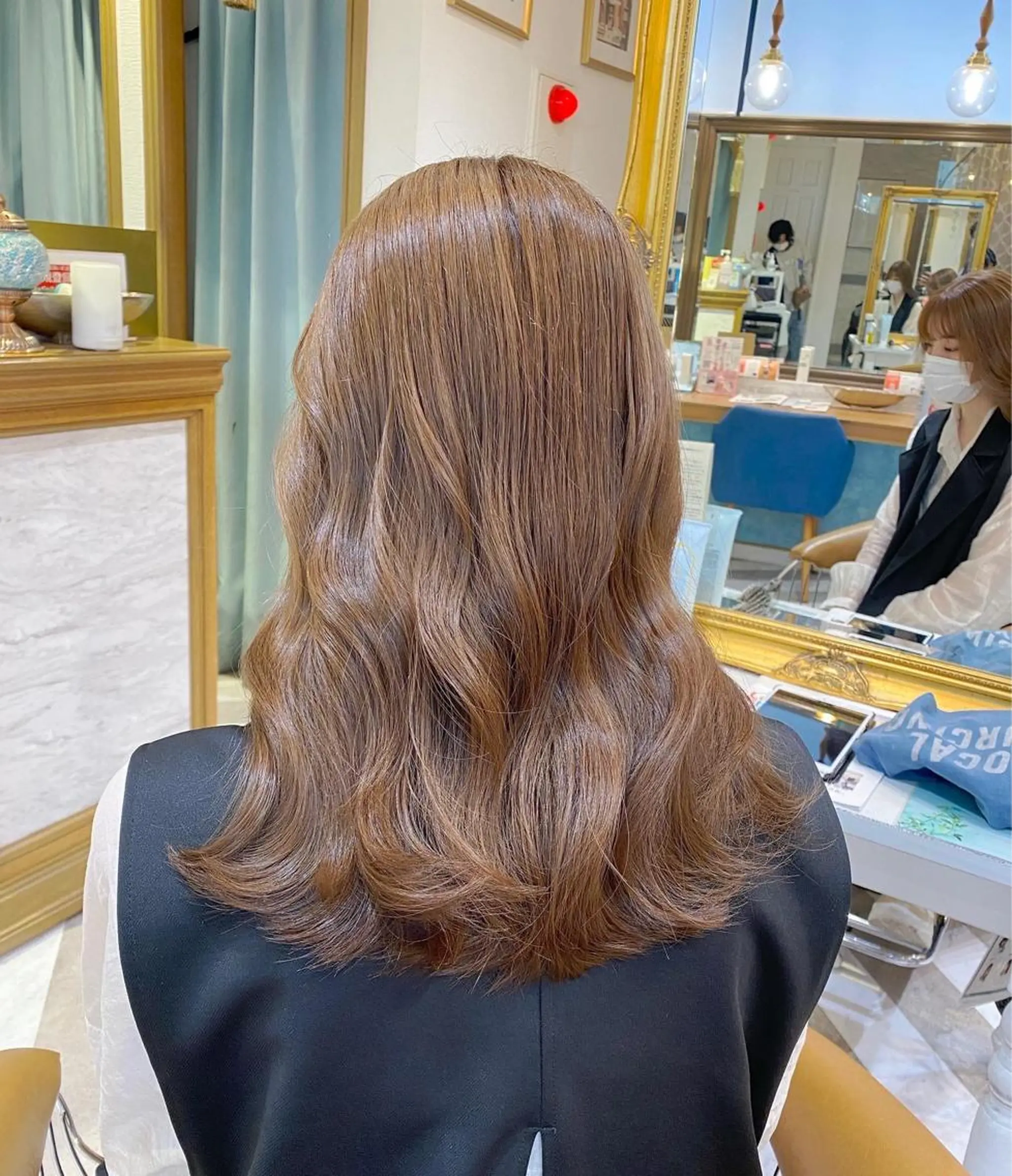 ミディアム カラー カット ヘアカラー トリートメント レイヤーカット /透明感カラー西田のヘアスタイル