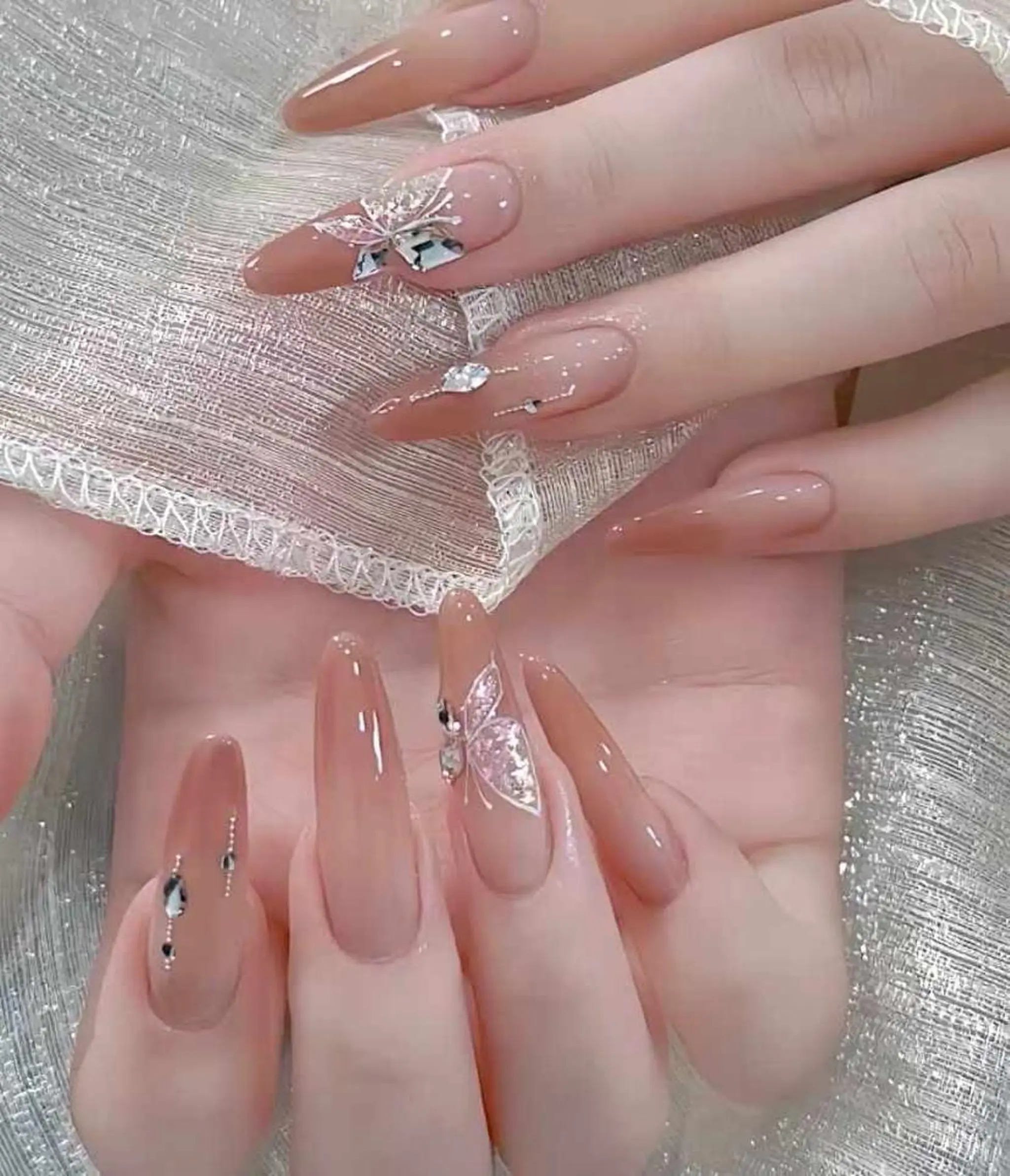 ネイル VIVIAN エイのネイルデザイン