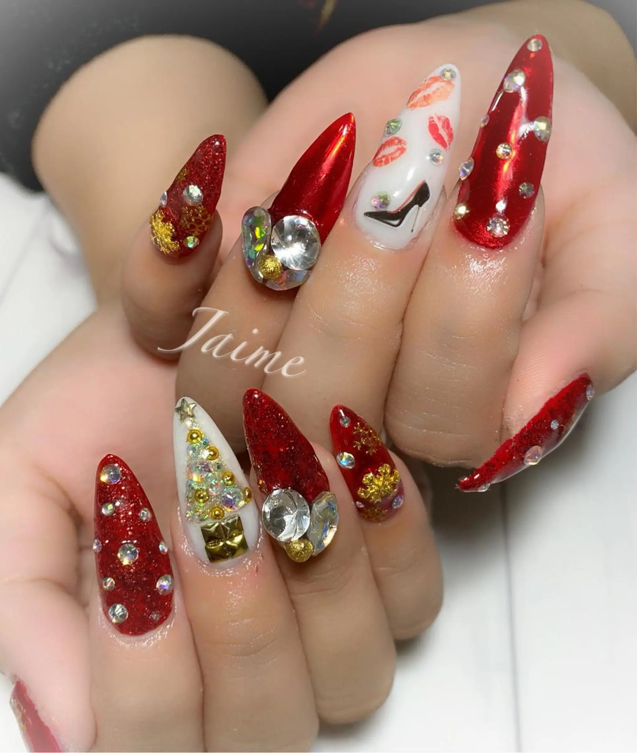 ロング ネイル Jaime Yuiのネイルデザイン