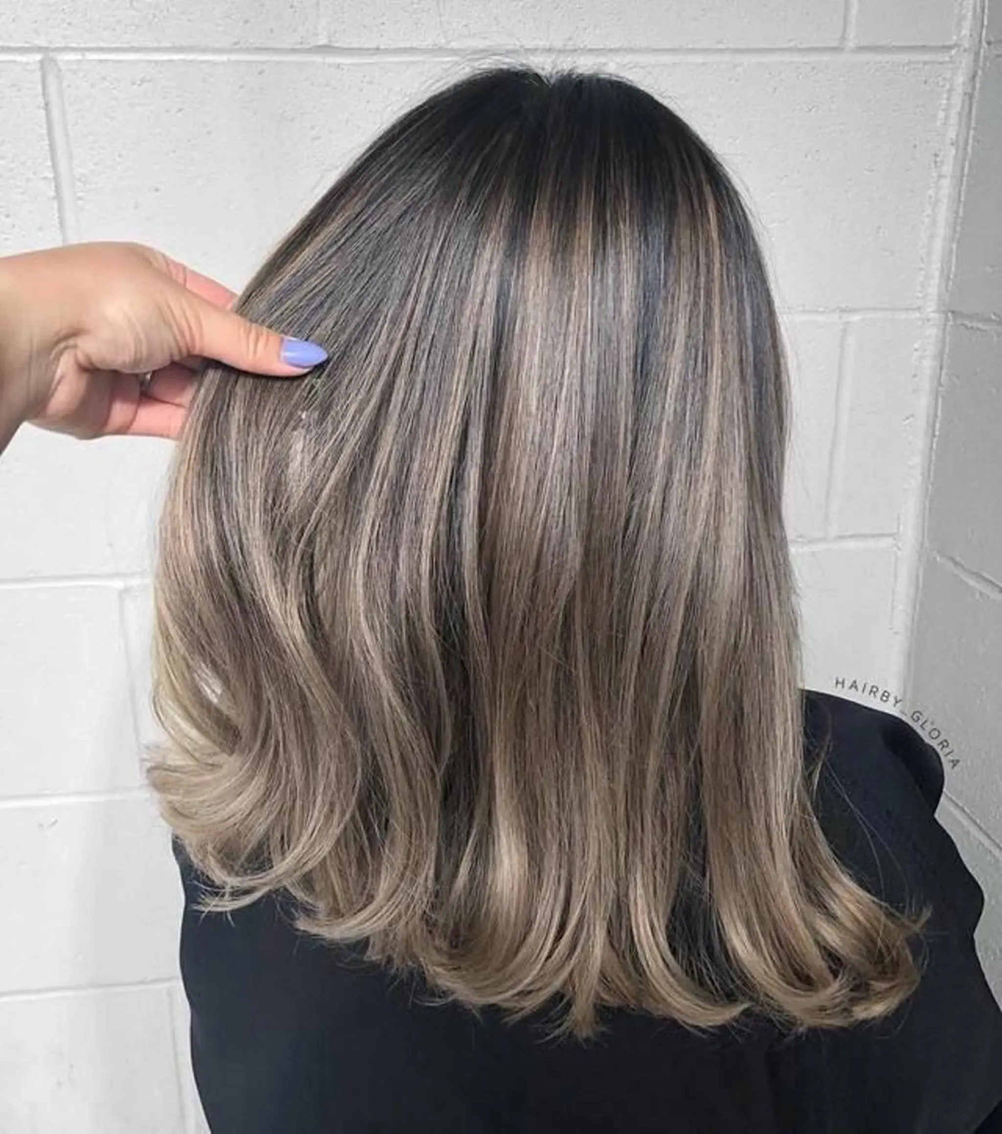 ミディアム カラー 🧸艶々韓国ヘア 🧁mizunaのヘアスタイル