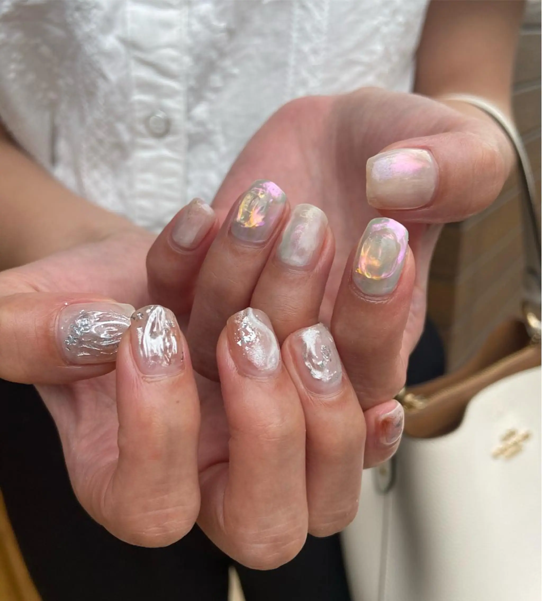 ネイル 氷ネイル・うるうるネイル キラキラネイル ミラーネイル ニュアンスネイル シンプルネイル . unffのネイルデザイン