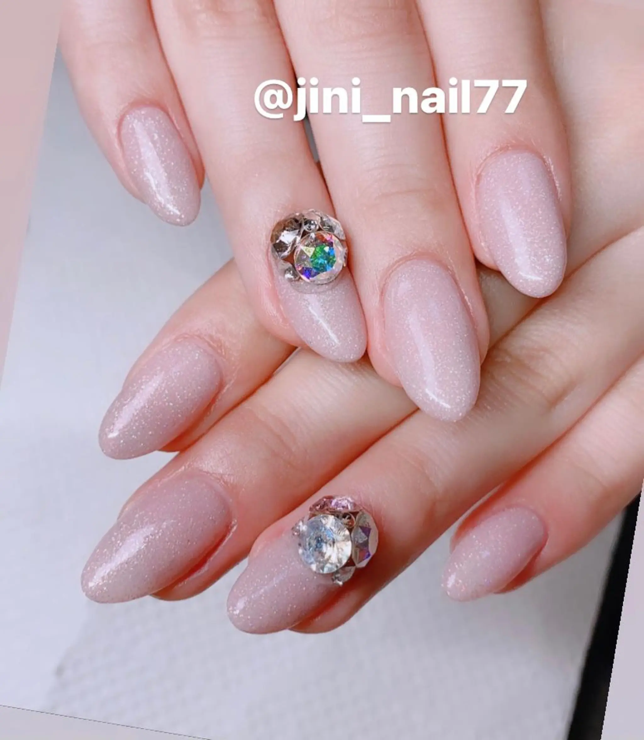 ネイル ハンドネイル JINI NAIL所属・ジニ ネイルのネイルデザイン