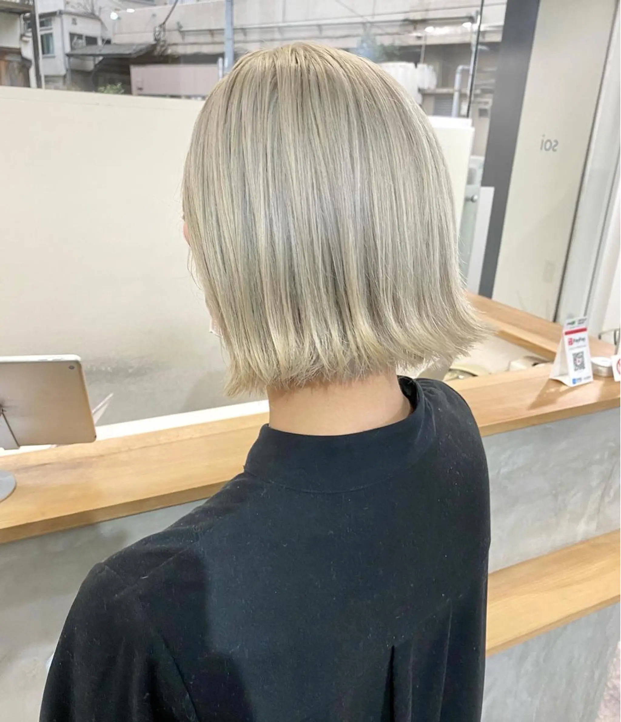 ショート カラー ブリーチ ボブ ヘアカラー 森貴裕/ベージュ/ パーマ/オリーブのヘアスタイル