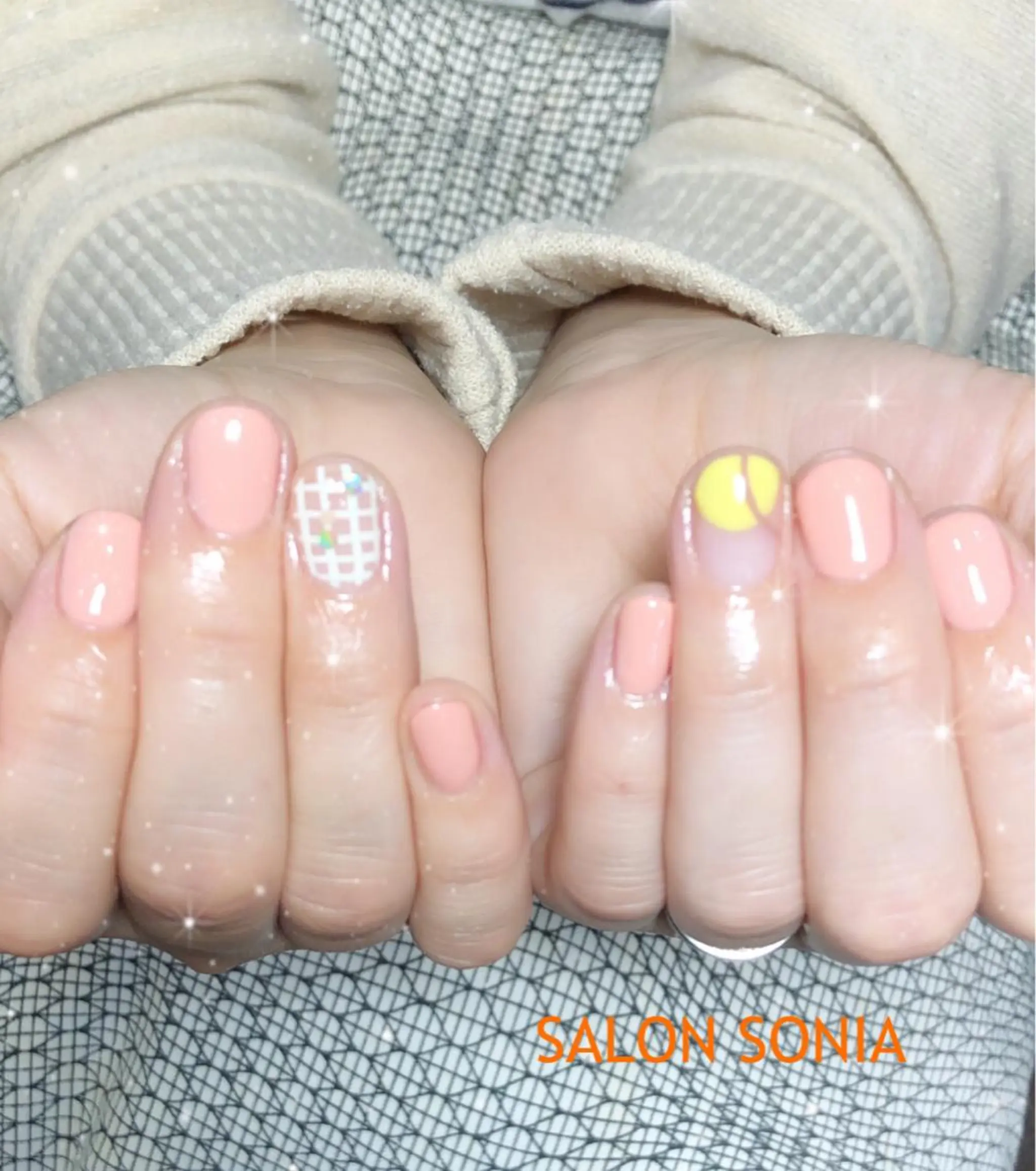 ネイル ハンドネイル 小顔・毛穴・たるみ ネイル　似内真樹のエステ・リラクイメージ