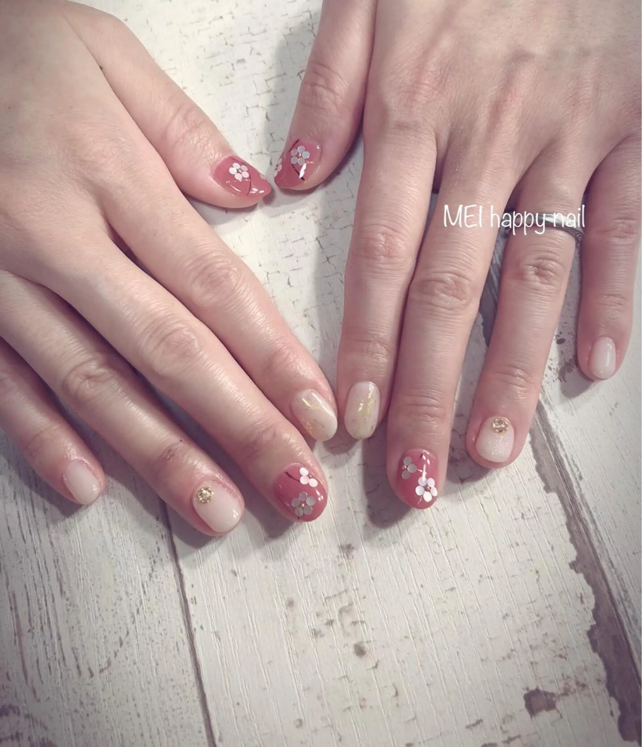 ネイル オーロラネイル ジェルネイル パラジェル 北浦和 自爪育成ケアのネイルデザイン