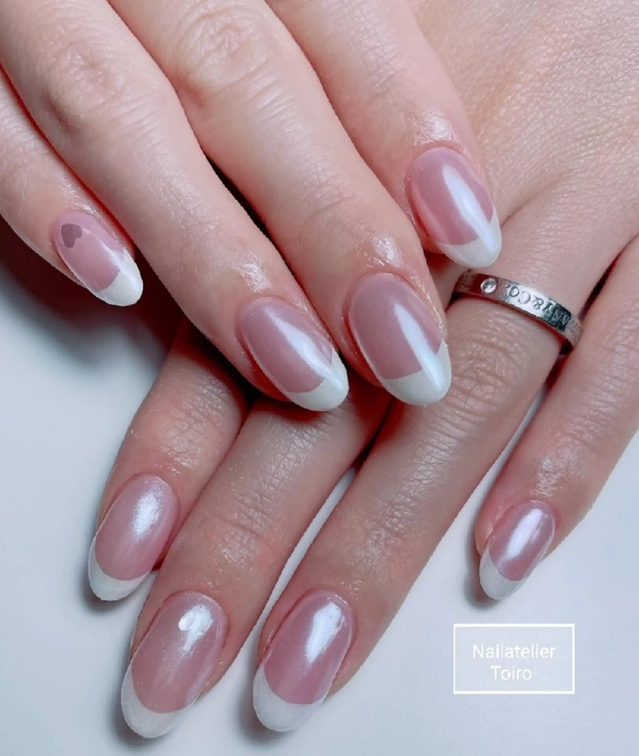 ミディアム ネイル フレンチネイル ☺︎山部 志麻☺︎のネイルデザイン