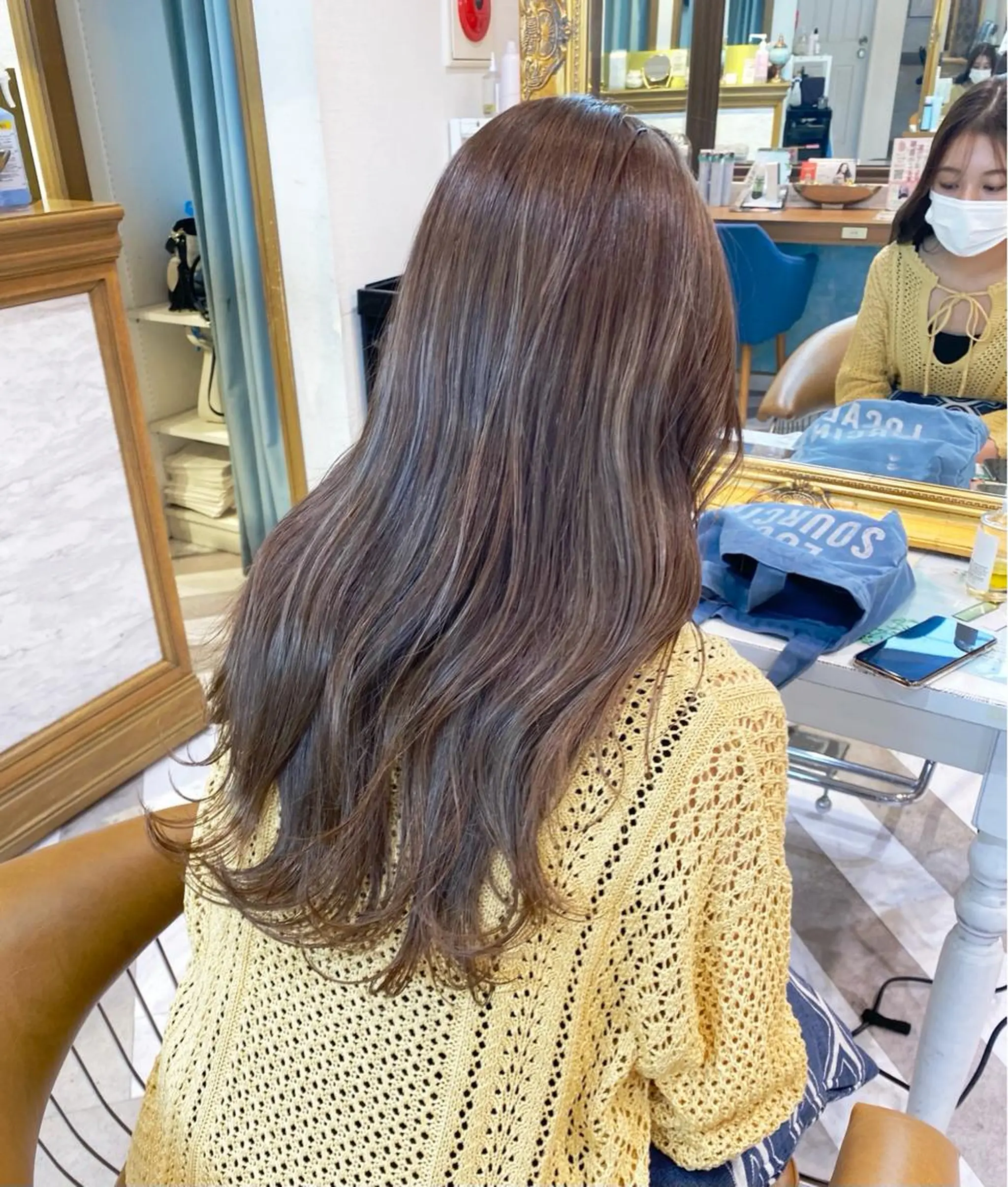 ミディアム カット ヘアカラー トリートメント レイヤーカット /透明感カラー西田のヘアスタイル