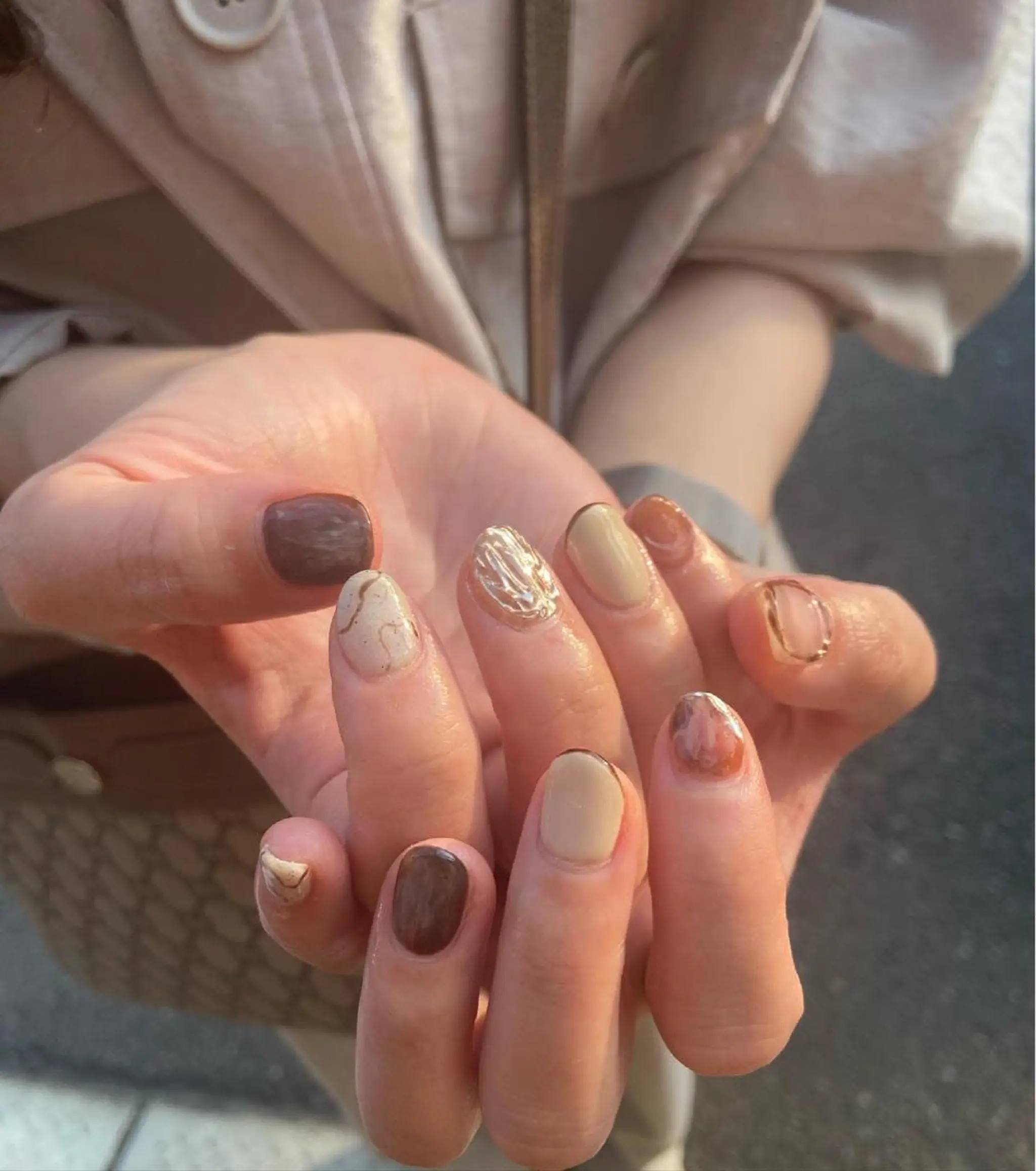 ネイル アートネイル ブラウン フレンチネイル ジェルネイル 韓国ネイル . unffのネイルデザイン