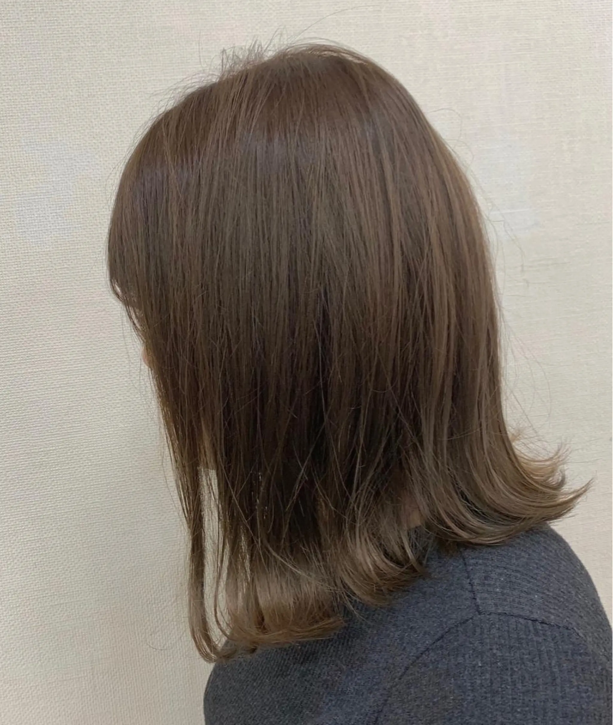 ショート カラー ベージュカラー 似合わせ/透明感カラ ー/QUATRO谷口のヘアスタイル