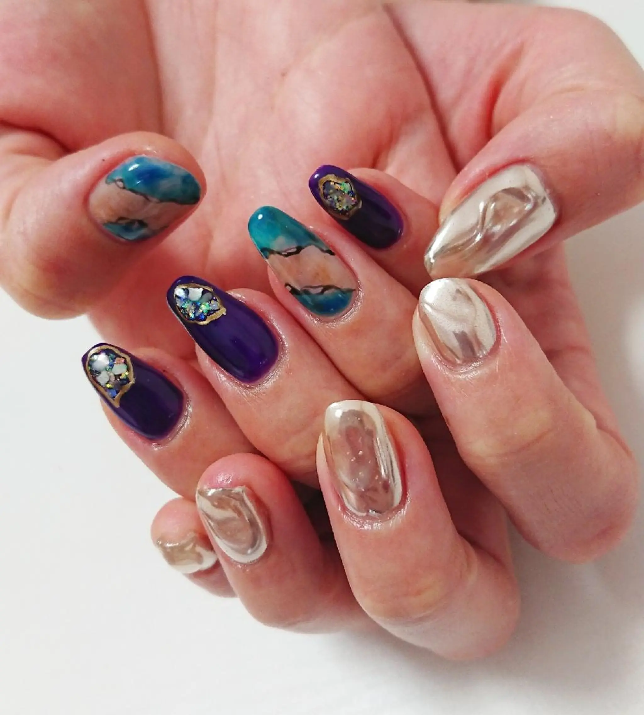 ネイル ミラーネイル ハンドネイル Lilith Nailのネイルデザイン