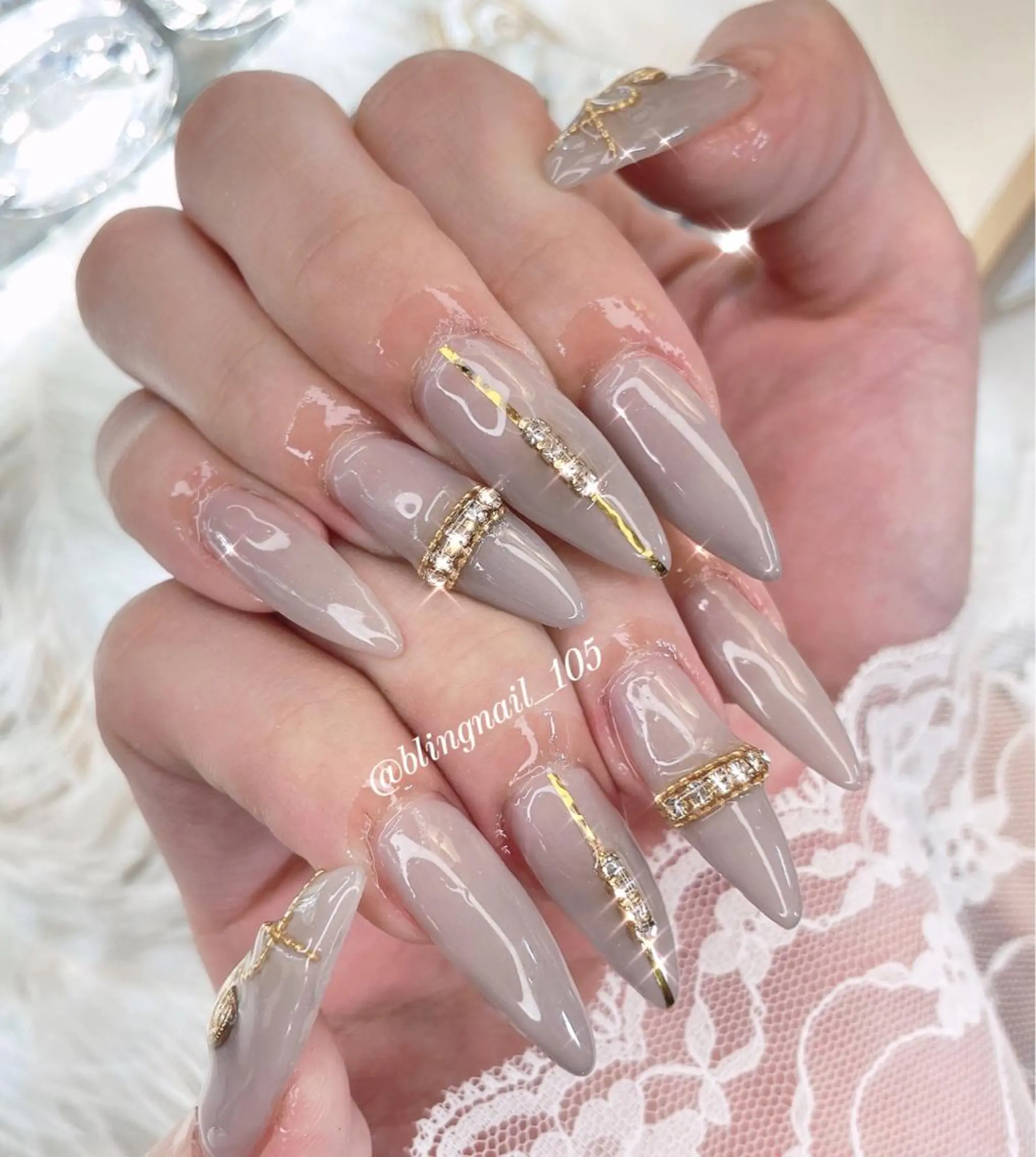 ネイル 23時まで❤︎韓国、 ワンホンネイルのネイルデザイン