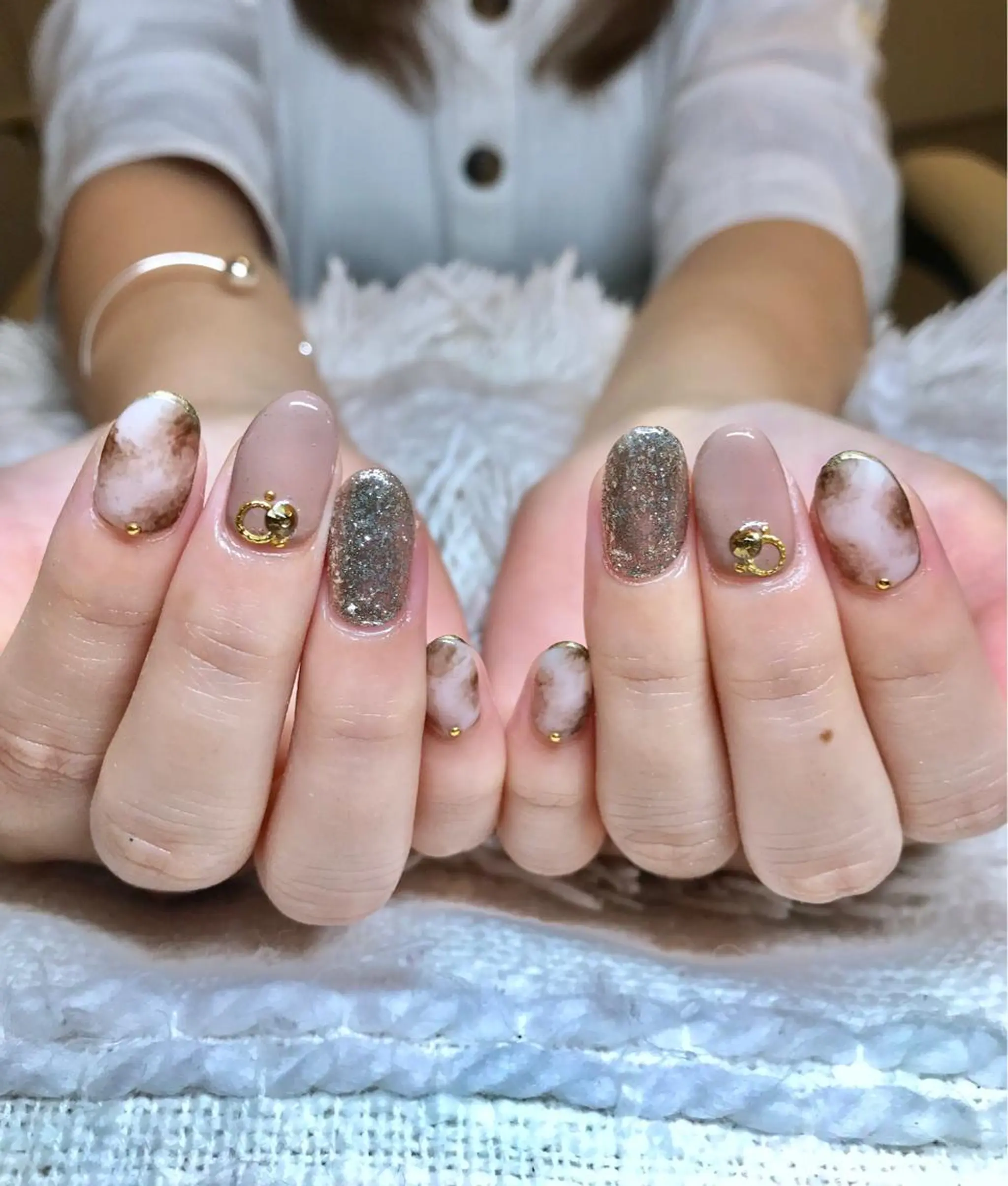 ショート カラー ネイル ベージュカラー ブラウンカラー ブラウンベージュ ブラウン ハンドネイル ハンドケア nail&eye Aoのマツエク・マツパデザイン