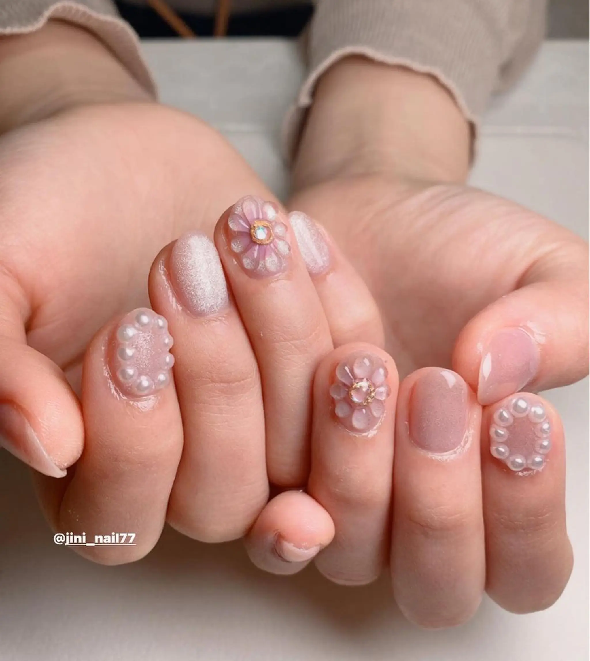 ネイル JINI NAIL所属・ジニ ネイルのネイルデザイン