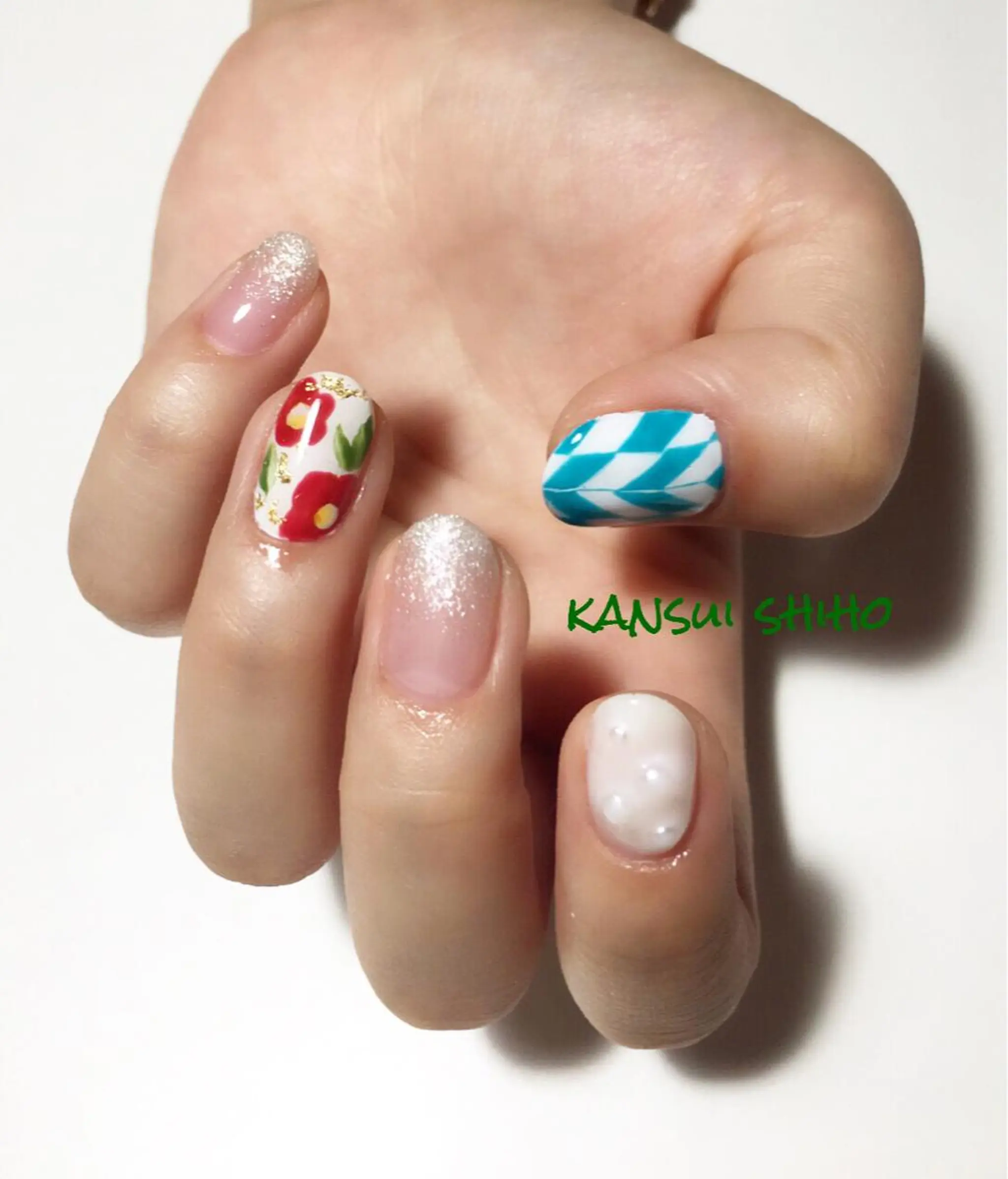 ネイル Elio所属・Elio 国泰寺のネイルデザイン