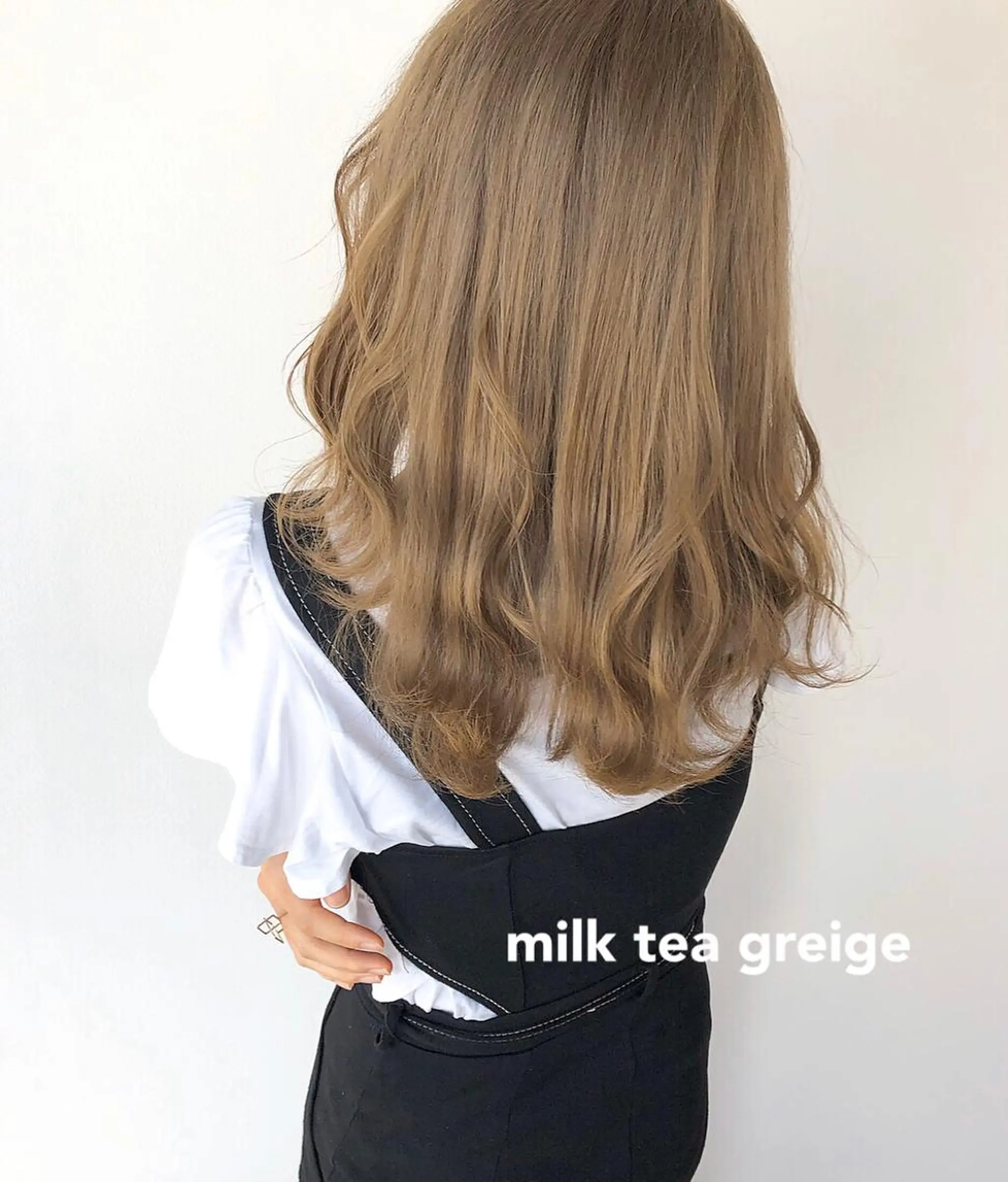 ロング カラー ヘアアレンジ グレージュ ヘアカラー トリートメント autre所属・大久保 ひでなりのヘアスタイル