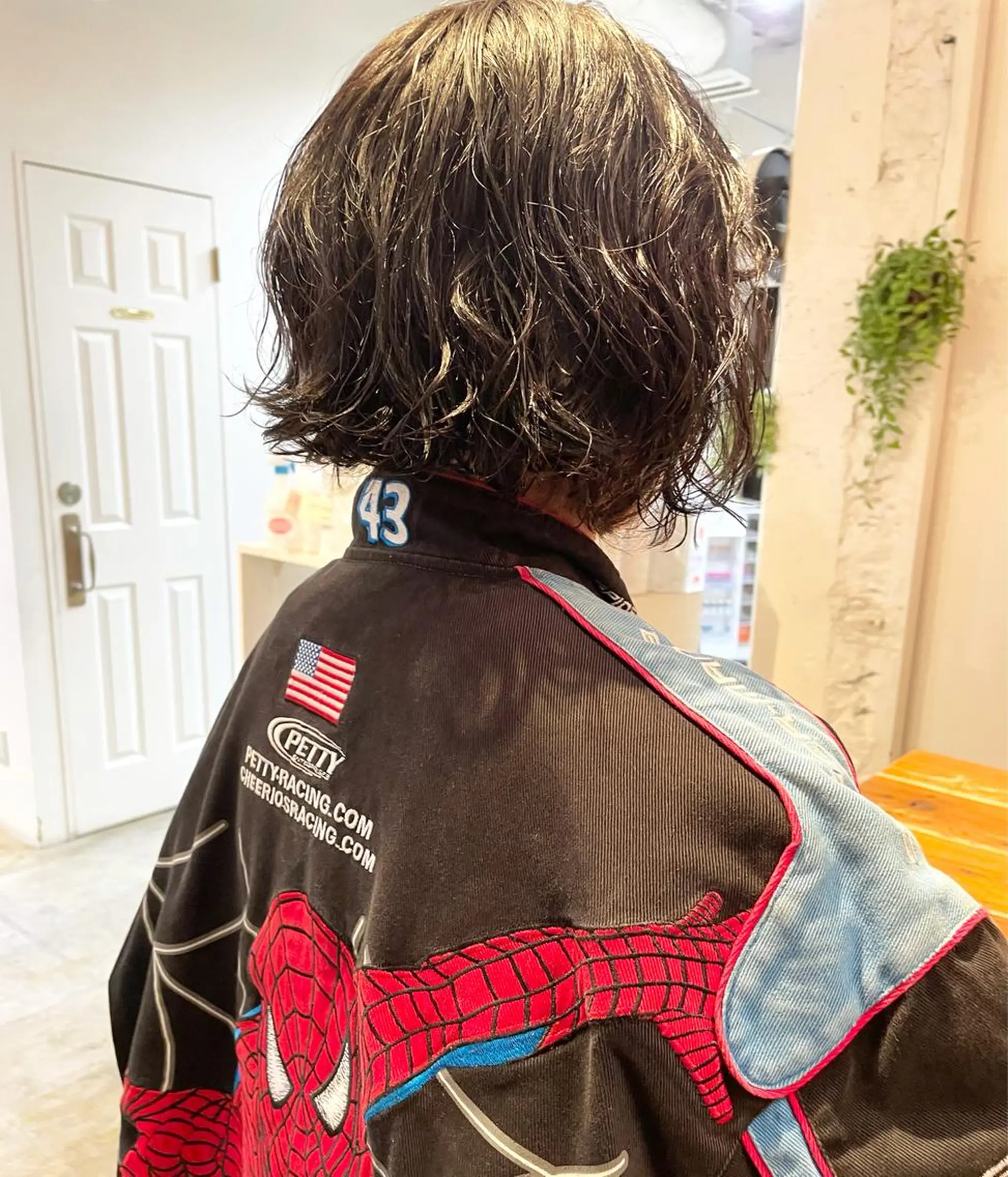 ミディアム カラー パーマ ミディアムパーマ ボブ カット パーマ トリートメント レイヤー／似合わせ TAKUYAのヘアスタイル