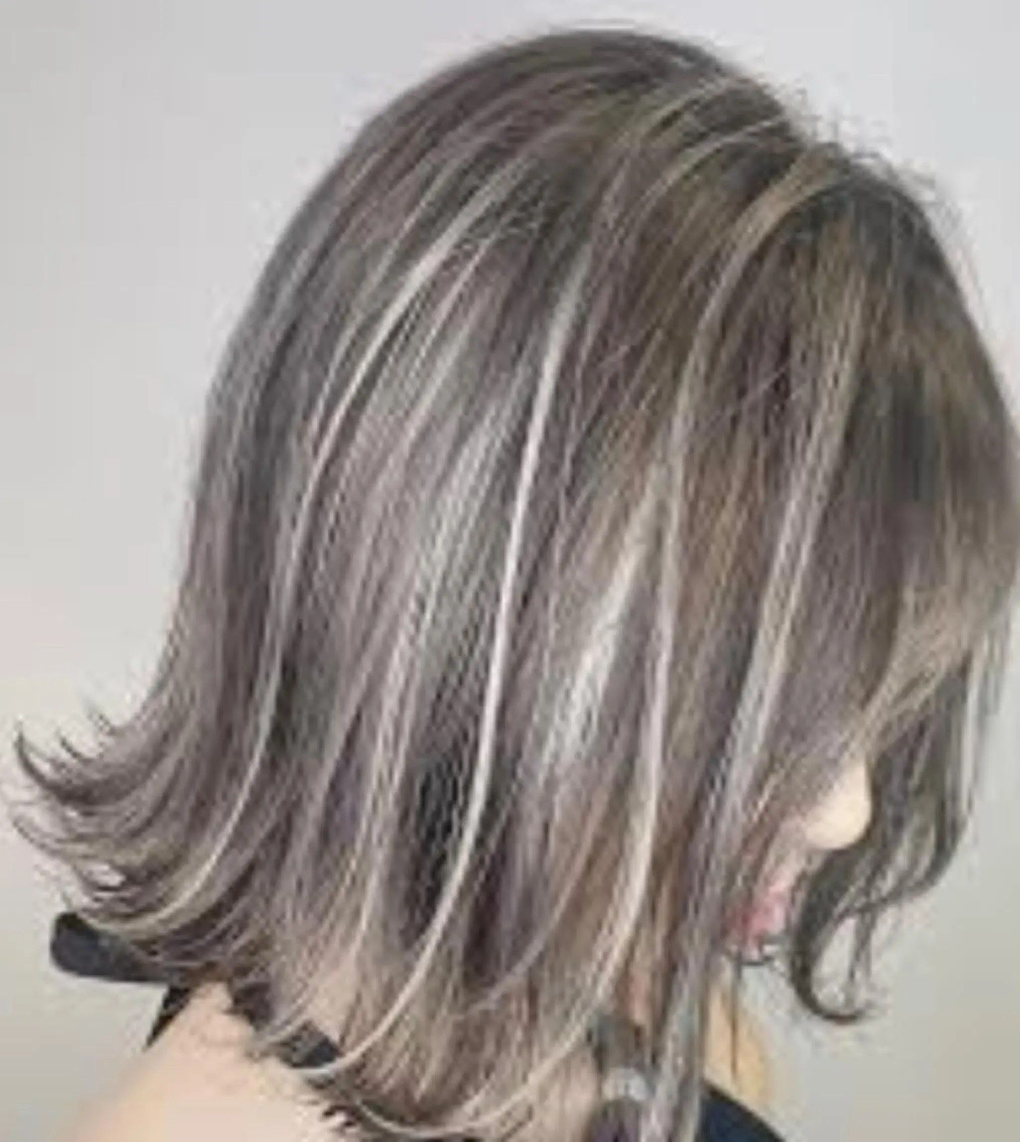 ミディアム カラー ミディアムパーマ ブリーチ ケアブリーチ デザインカラー ダブルカラー カット ヘアカラー 髪質改善shoma mikiのヘアスタイル