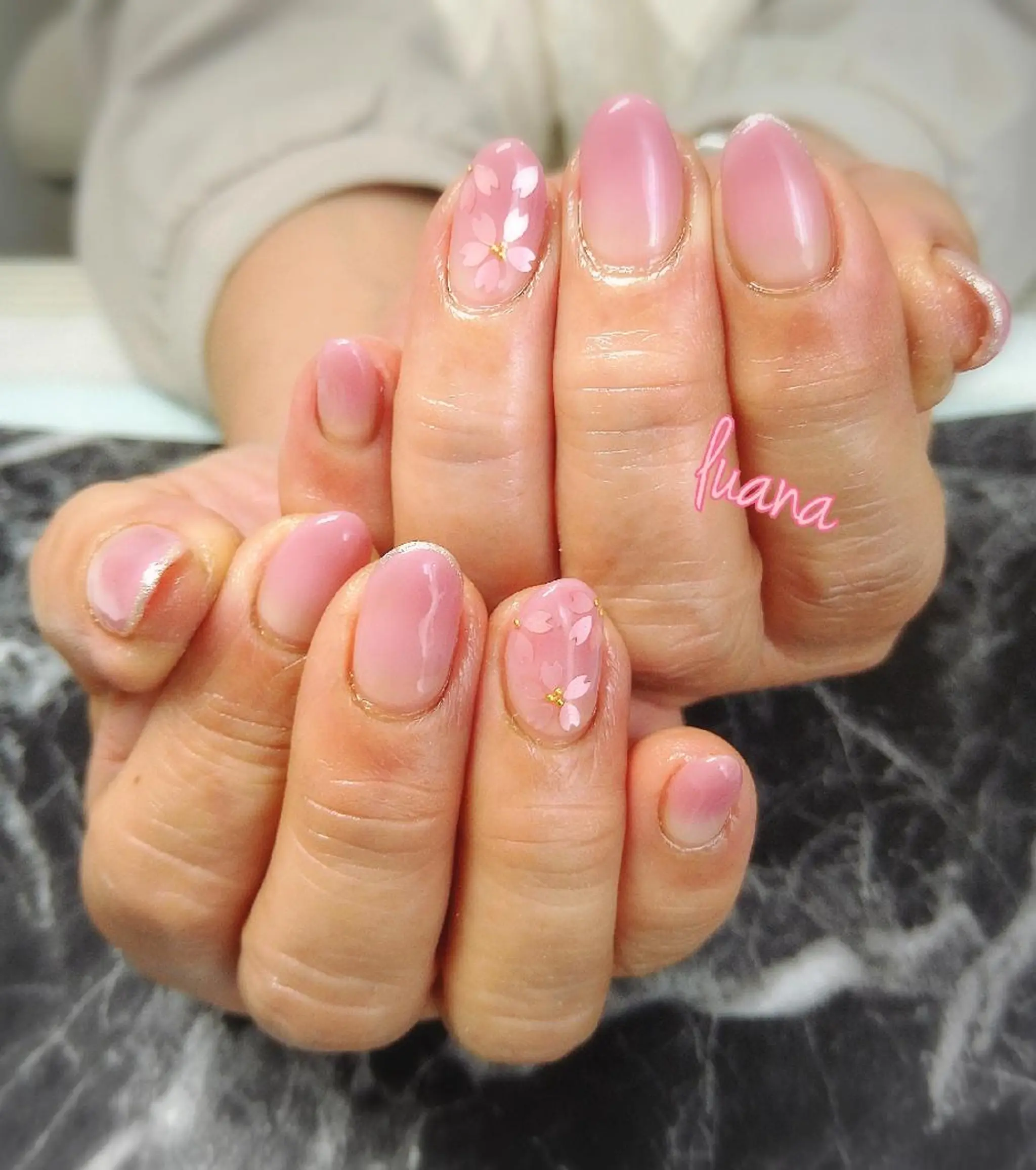 ネイル LUANA  TAKAHASHIのネイルデザイン