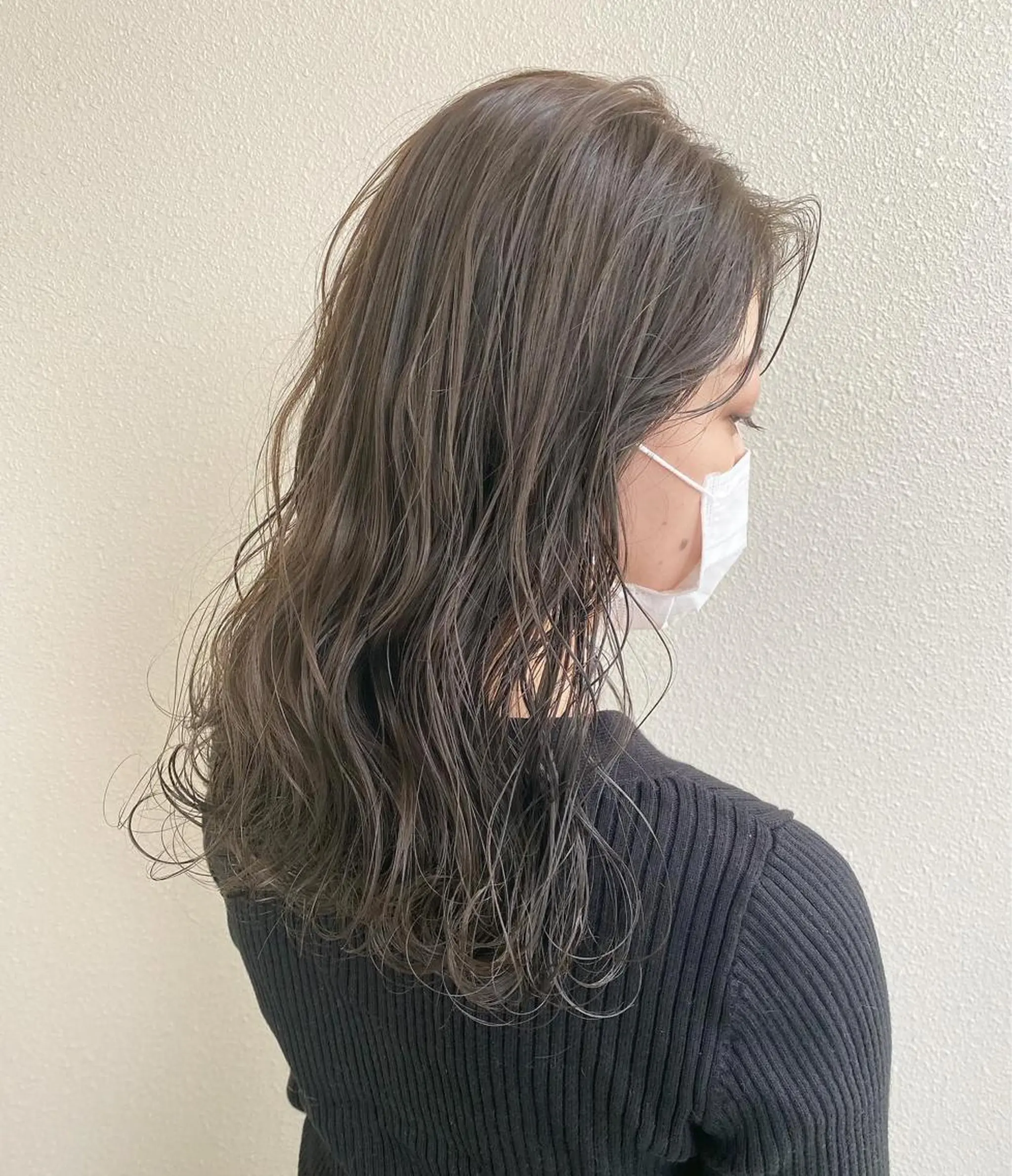 ミディアム カラー GiseL アンリのヘアスタイル