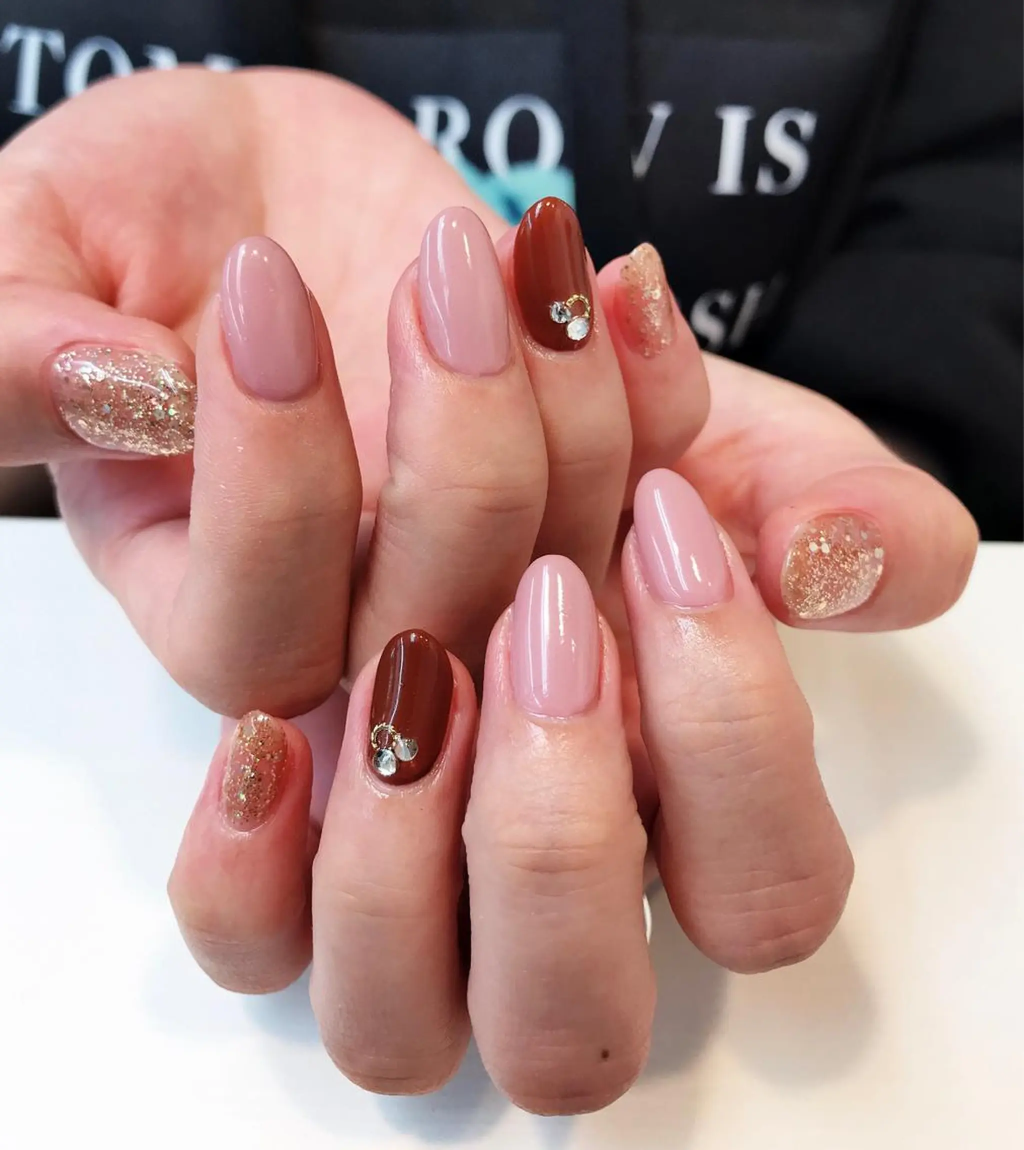 ネイル シンプルネイル vimore ネイルサロンのネイルデザイン