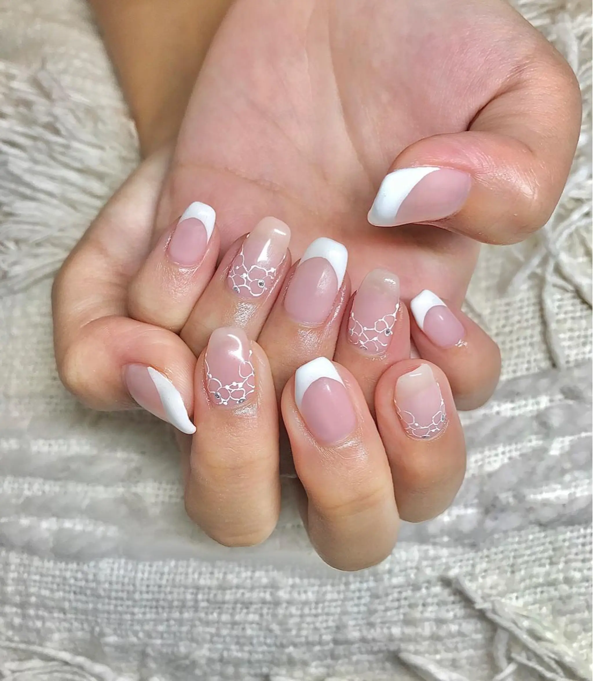 パーマ ヘアアレンジ メンズ ネイル マツエク・マツパ フレンチネイル レース ハンドネイル ハンドケア nail&eye Aoのマツエク・マツパデザイン
