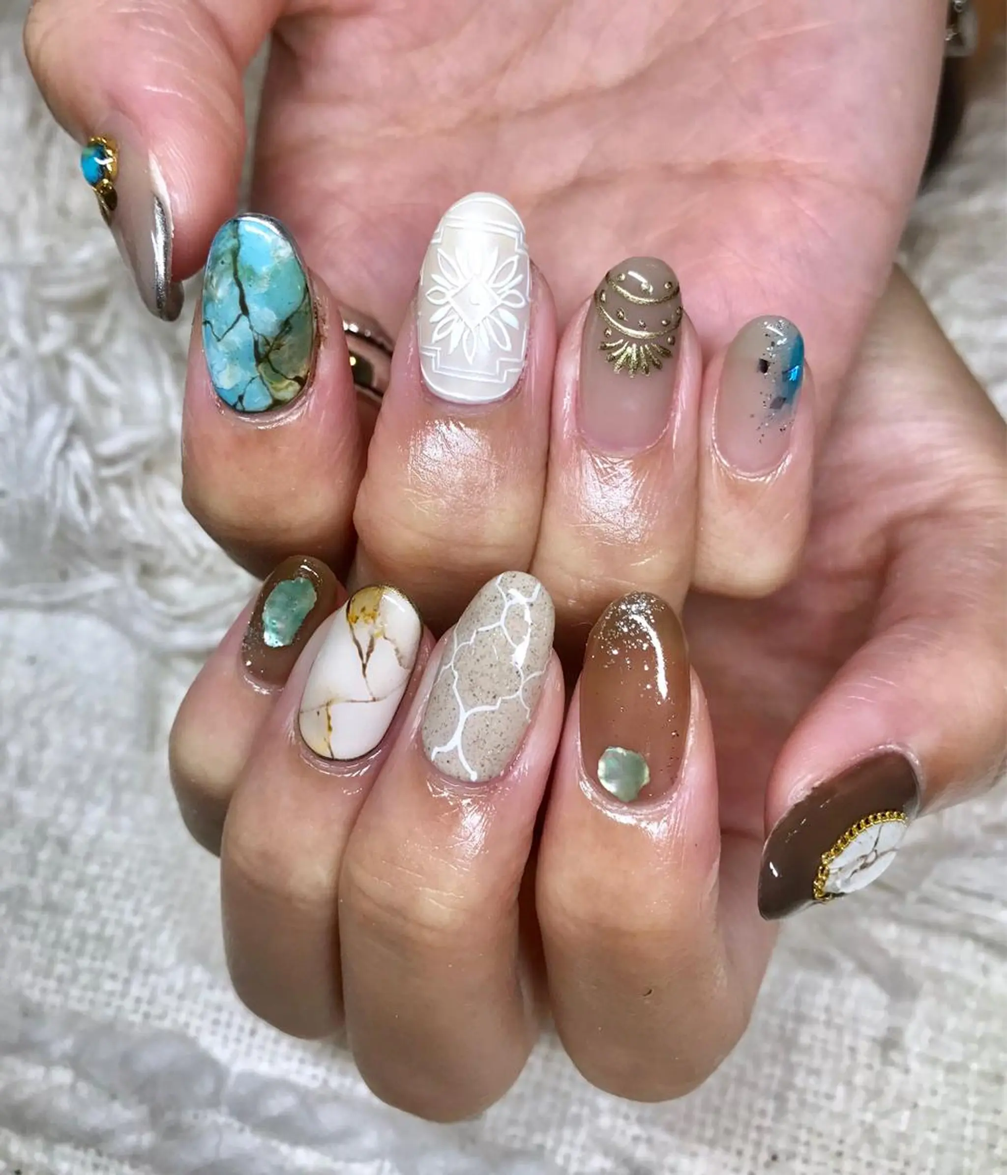 ミディアム ネイル アートネイル 大理石ネイル(マーブル) nail&eye Aoのマツエク・マツパデザイン