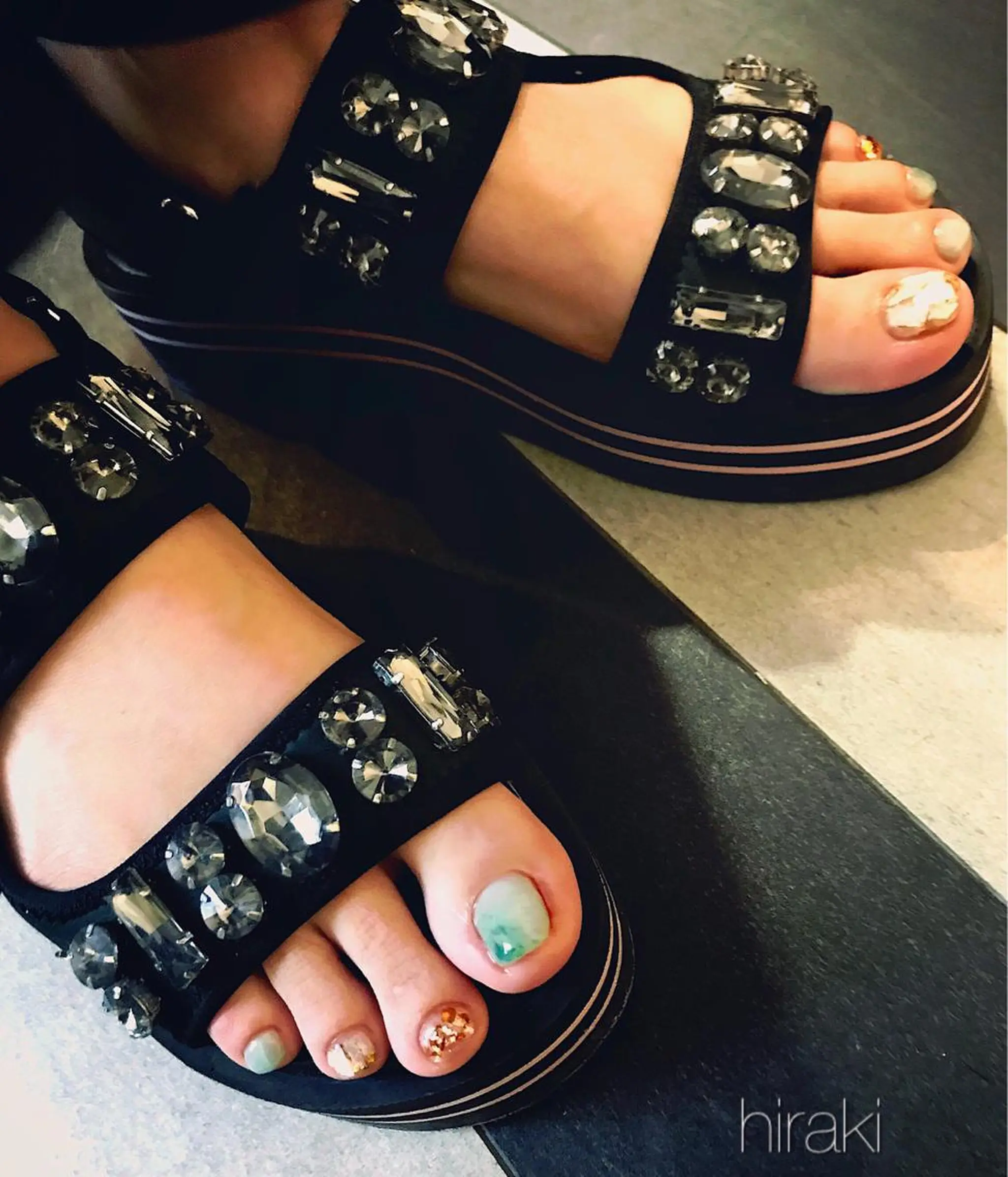 ネイル nail atelier AMBER所属・saori .の眉毛・アイブロウイメージ