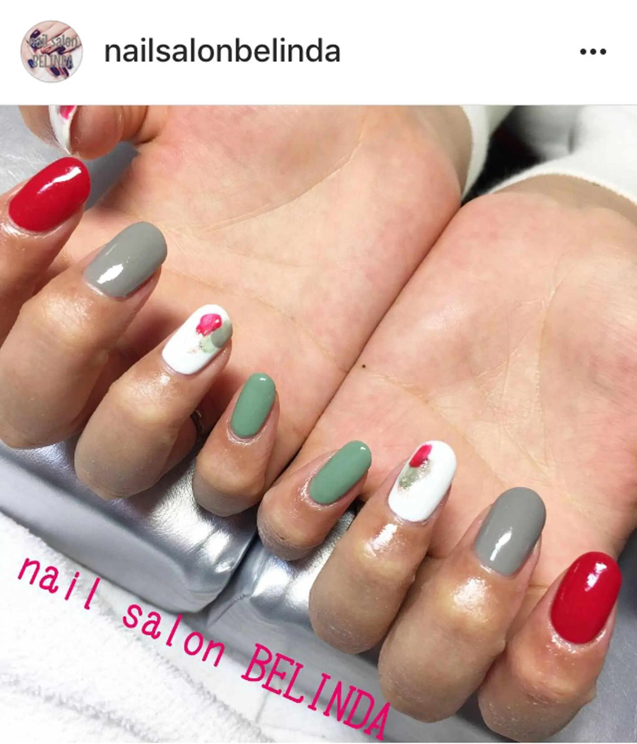 ミディアム ネイル ニュアンスネイル 毛利 ゆりあのエステ・リラクイメージ