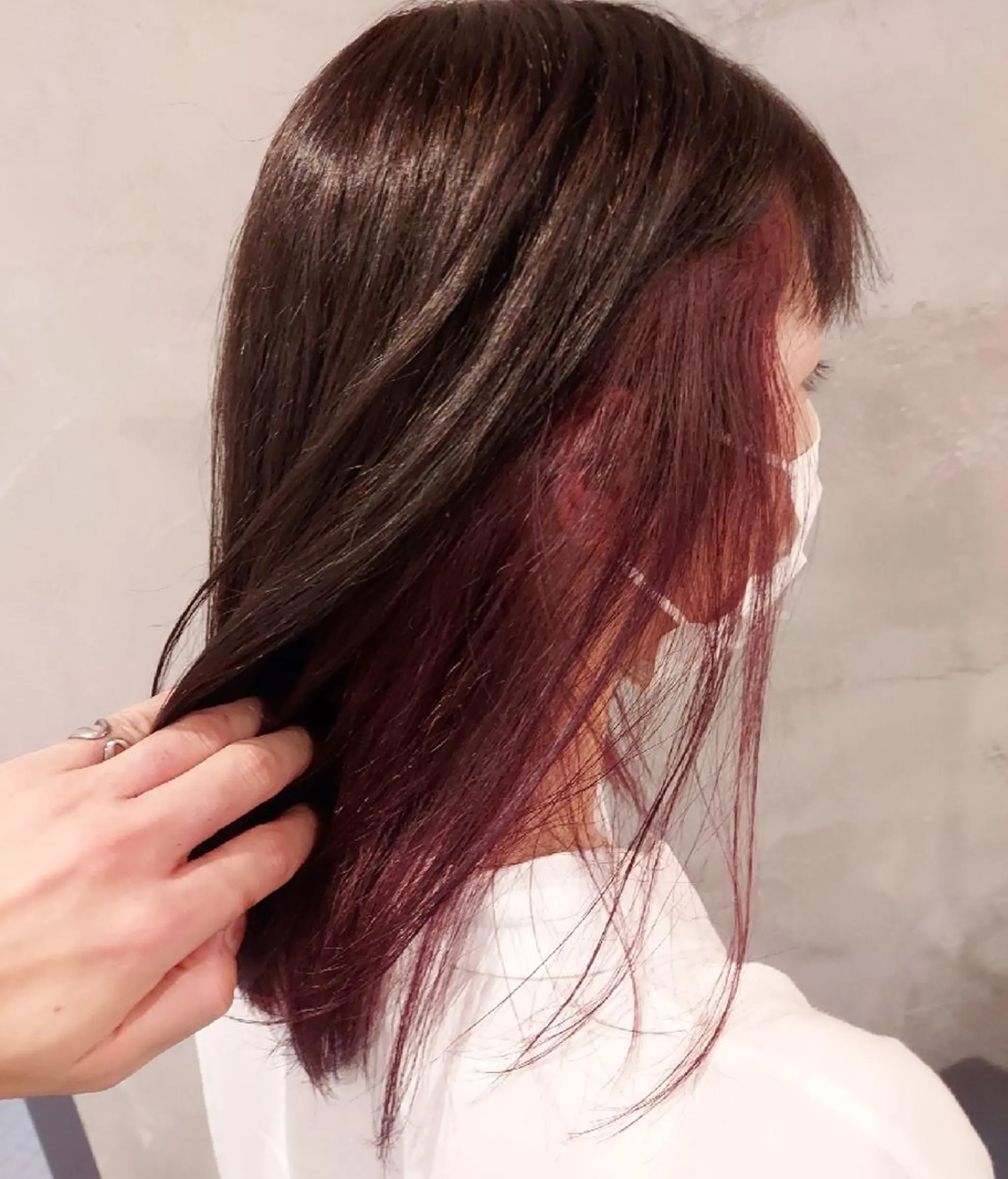 セミロング カラー インナーカラー grow上野御徒町【グロウ】所属・ブリーチ・ハイトーン 特化🎉内山のヘアスタイル