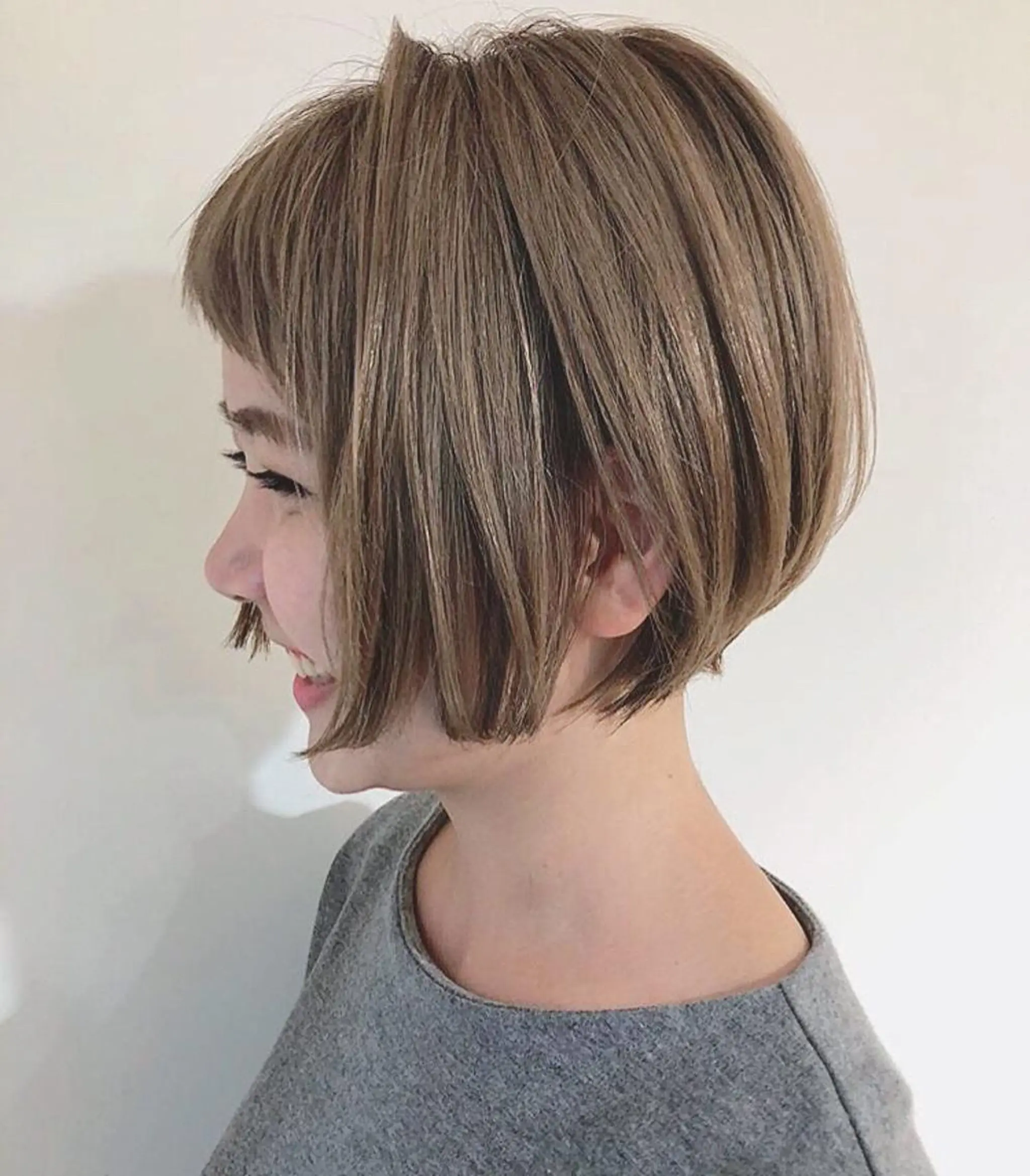 ショート カラー 🤎ベージュカラー 🐶メンズパーマのヘアスタイル