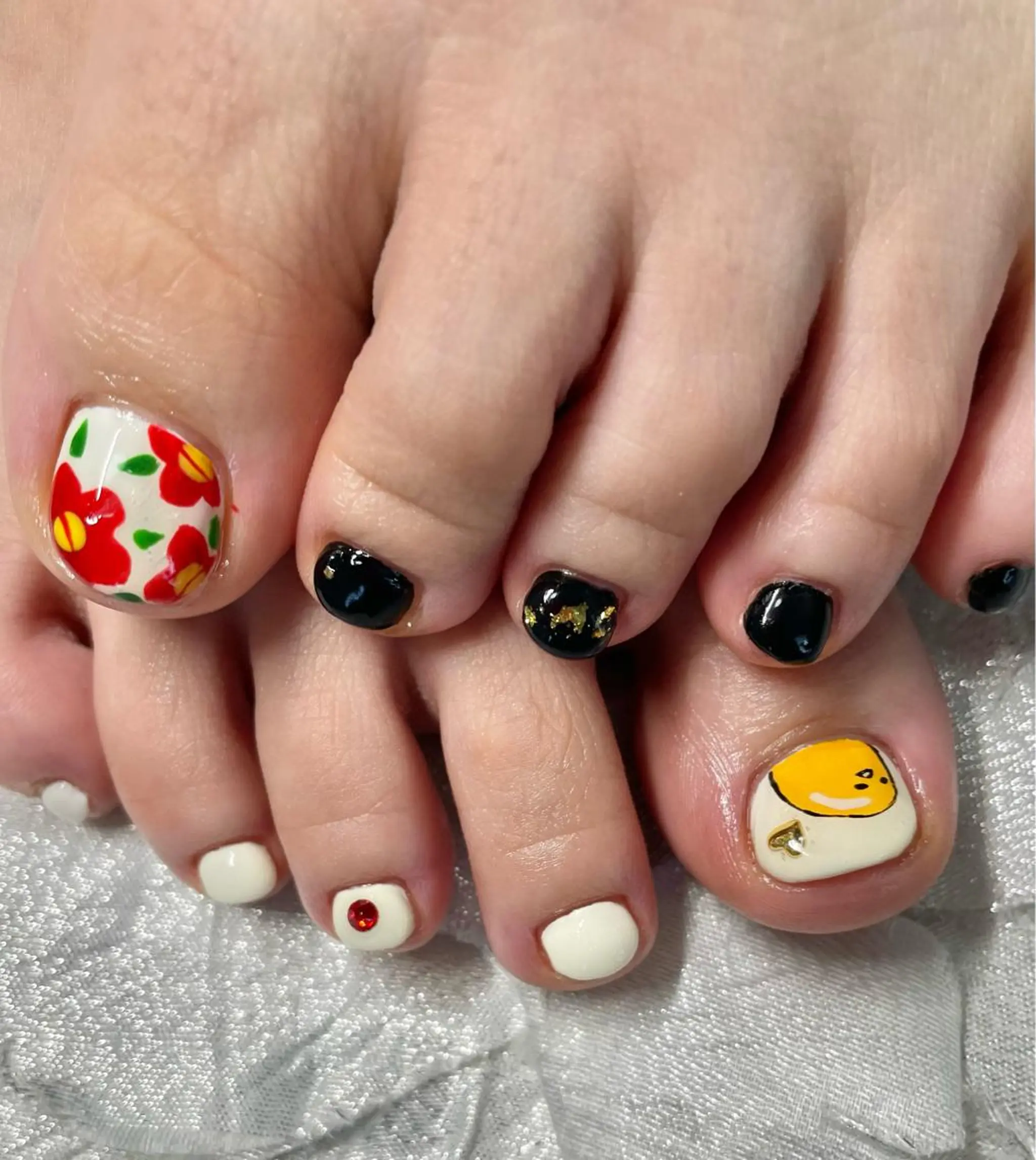 ネイル フットネイル 遠藤 唯菜のネイルデザイン