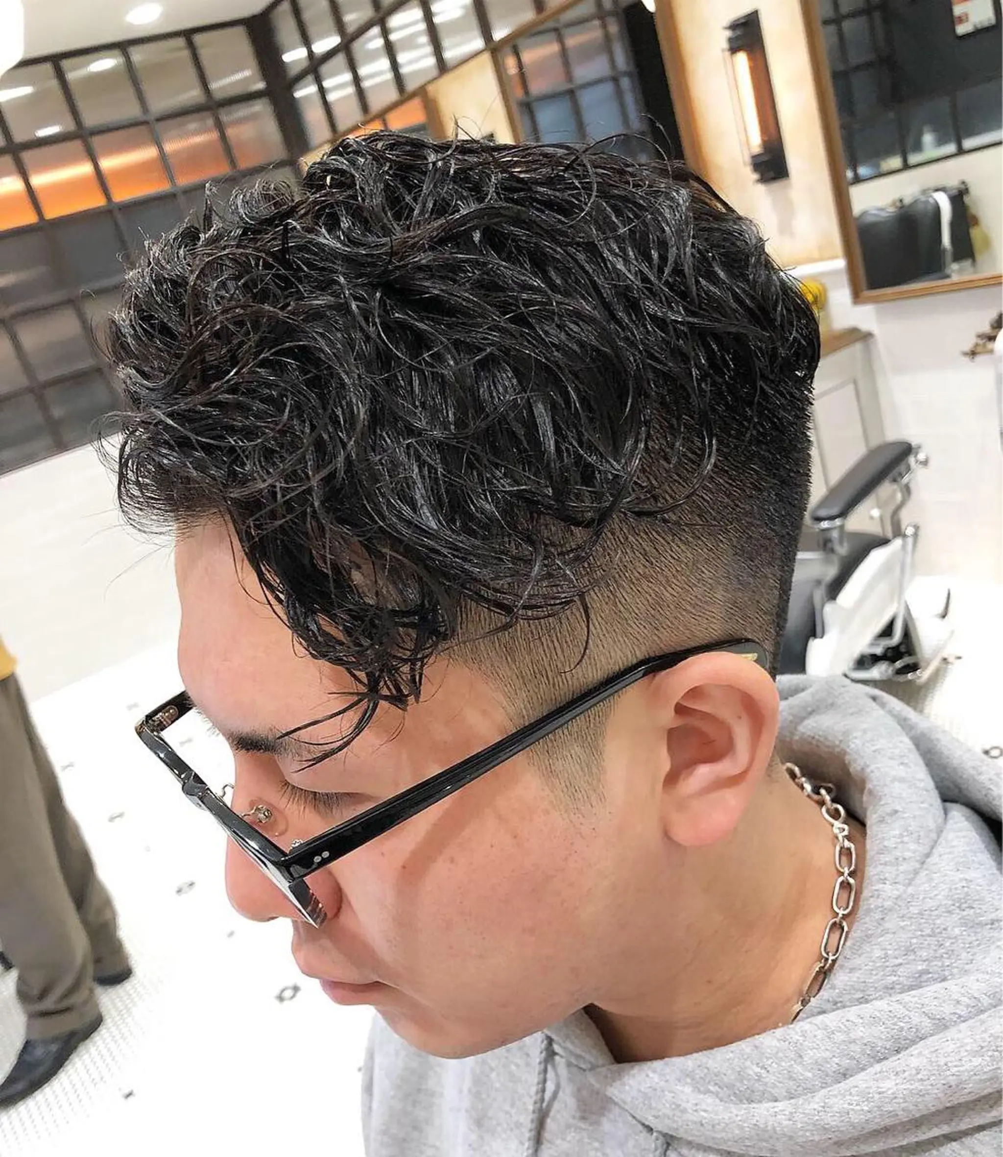 ショート パーマ メンズ THE AWESUM所属・メンズスタイル強化中 TONNY（トニー）のヘアスタイル