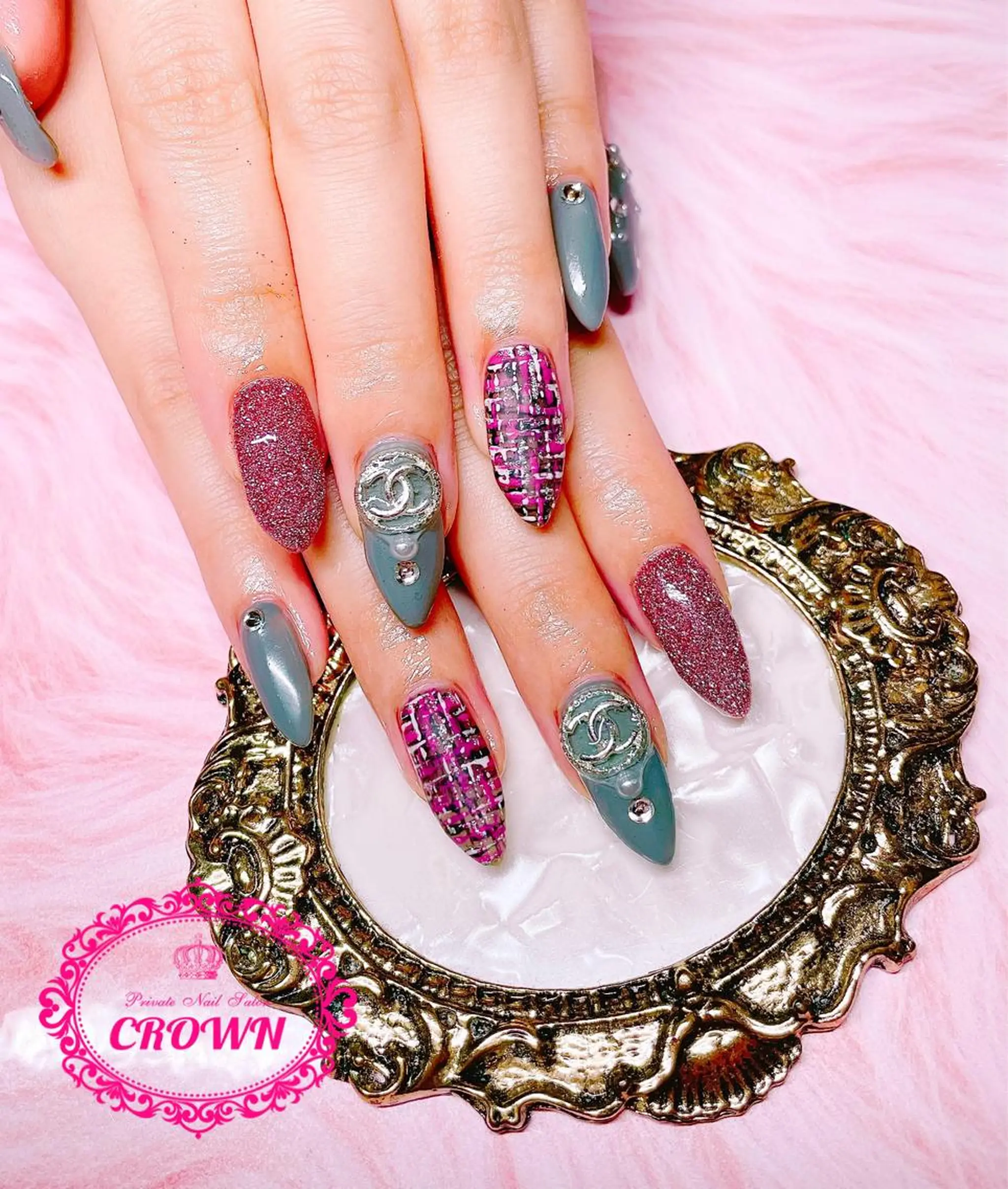ネイル CROWN プライベートサロンのネイルデザイン