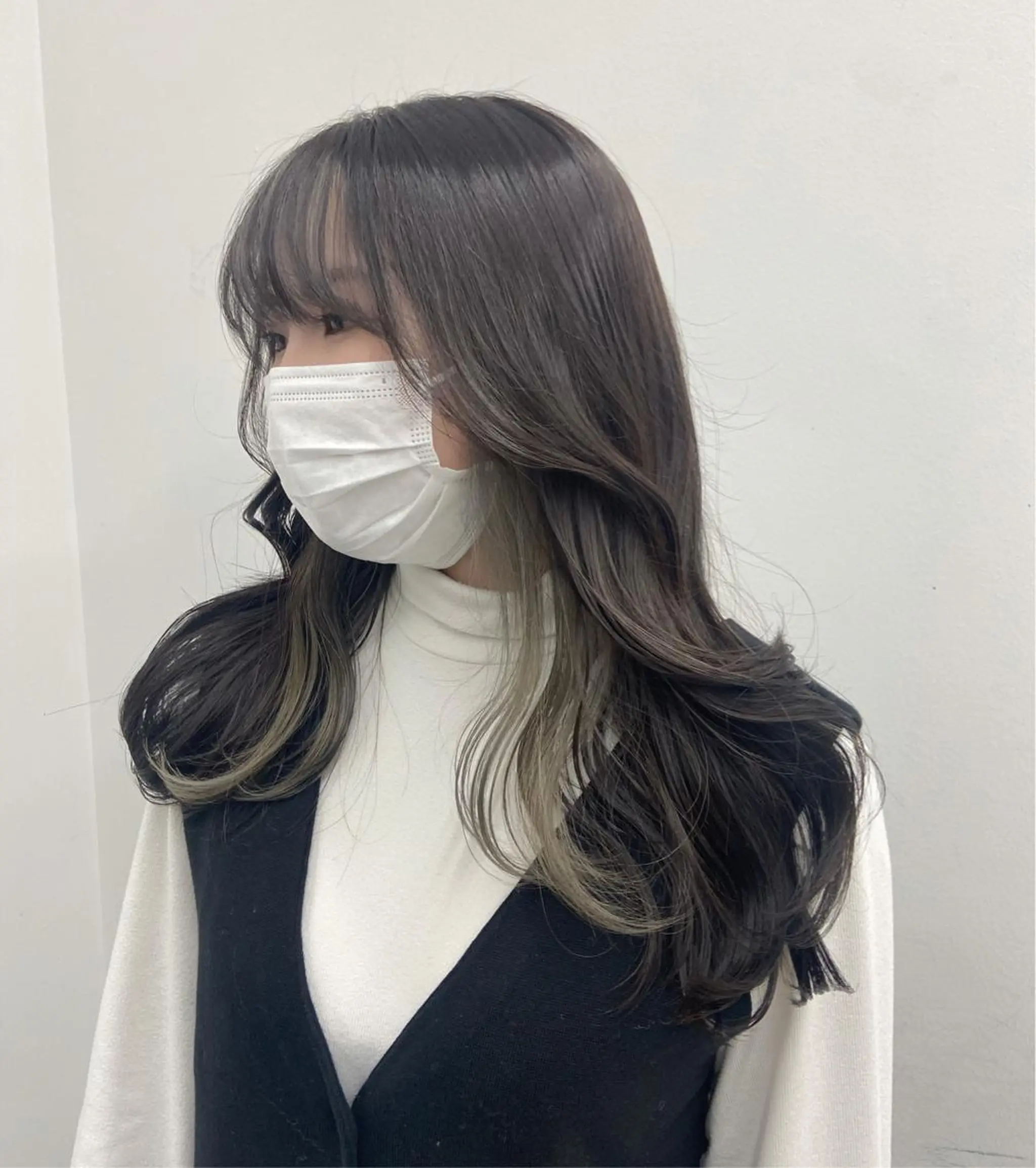 セミロング 韓国レイヤー/ヘア カラー🎀ayamiのヘアスタイル