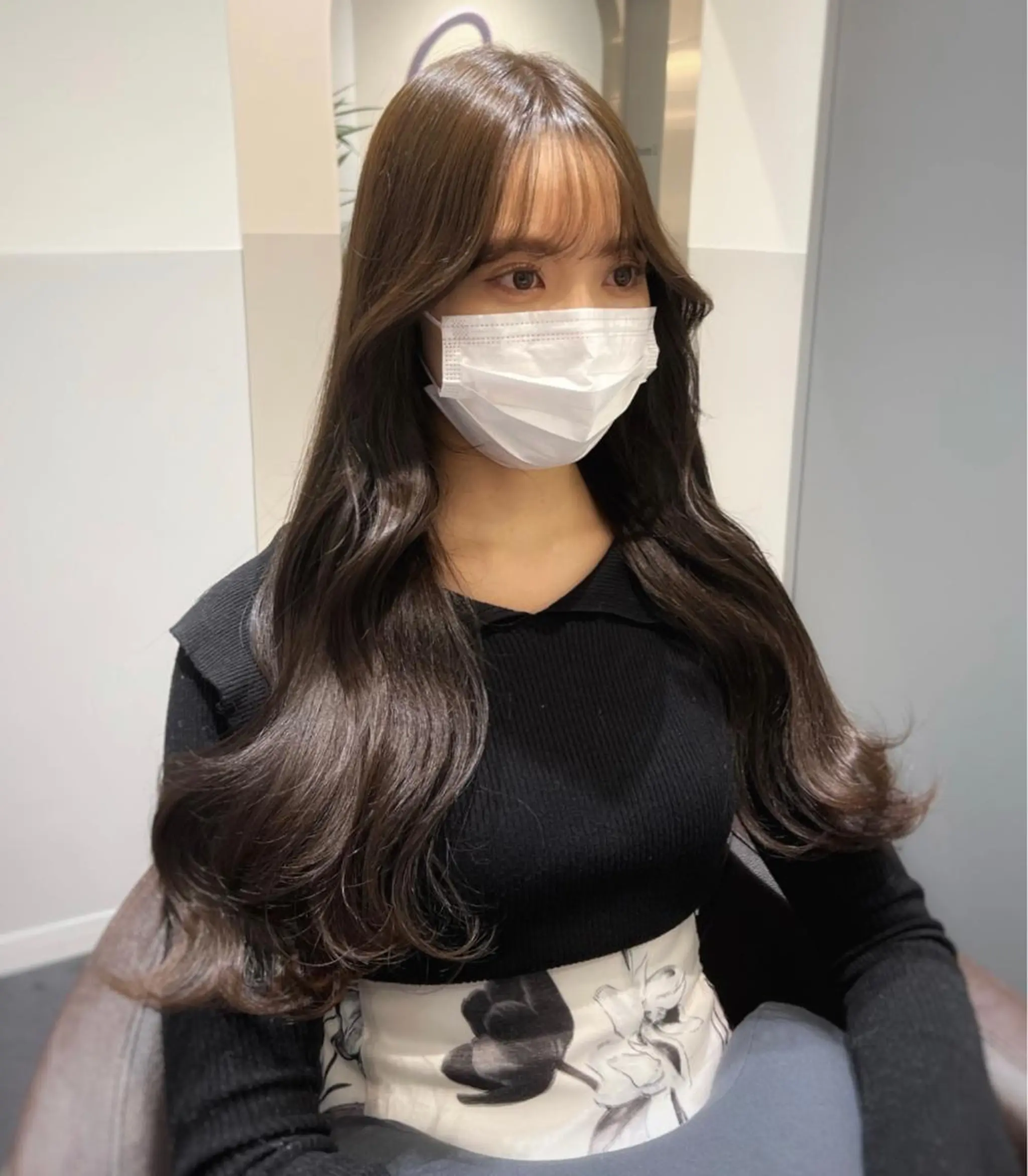 ロング カラー 韓国風カラー くびれヘア 顔周りカット 髪質改善 ヨシンモリ カット ヘアカラー トリートメント SALOWIN east店6F所属・TAKUMI 【美髪特化】のヘアスタイル