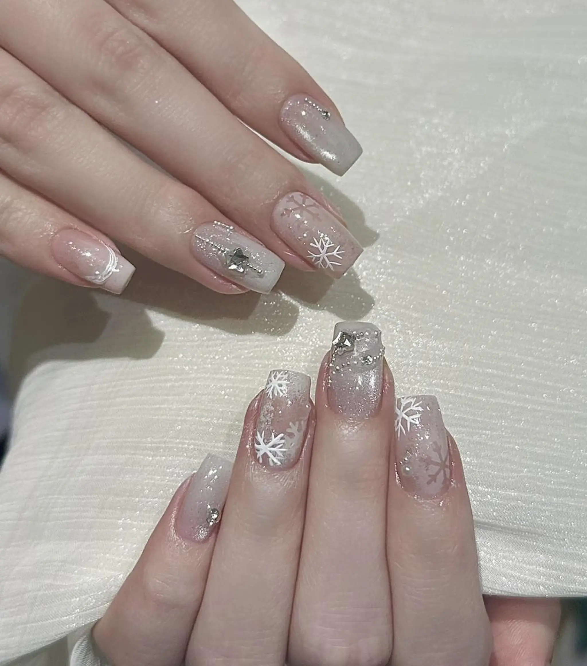 ネイル ハンドネイル 🎀 NaNa_nailのネイルデザイン