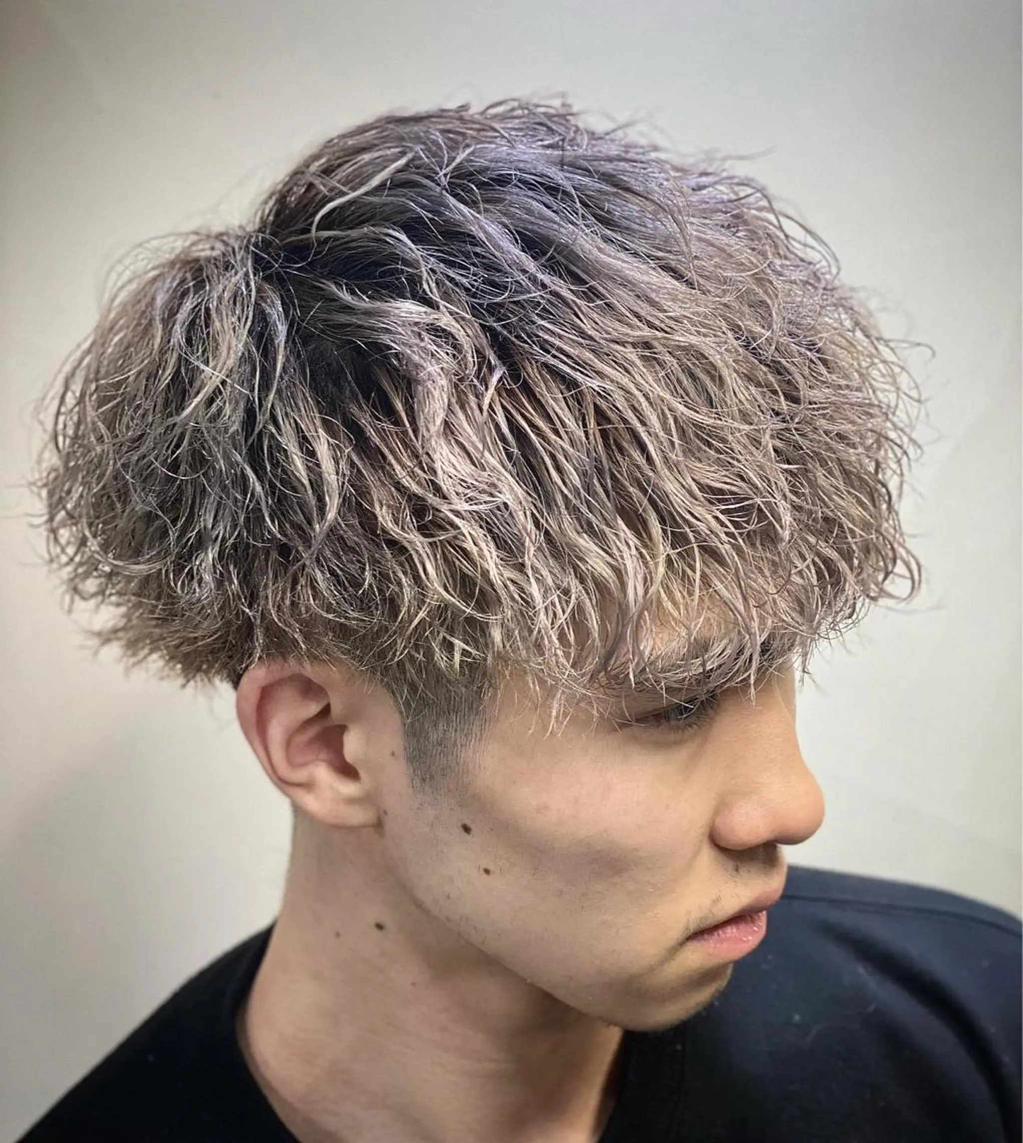 ショート パーマ メンズ 浅見 天翔のヘアスタイル