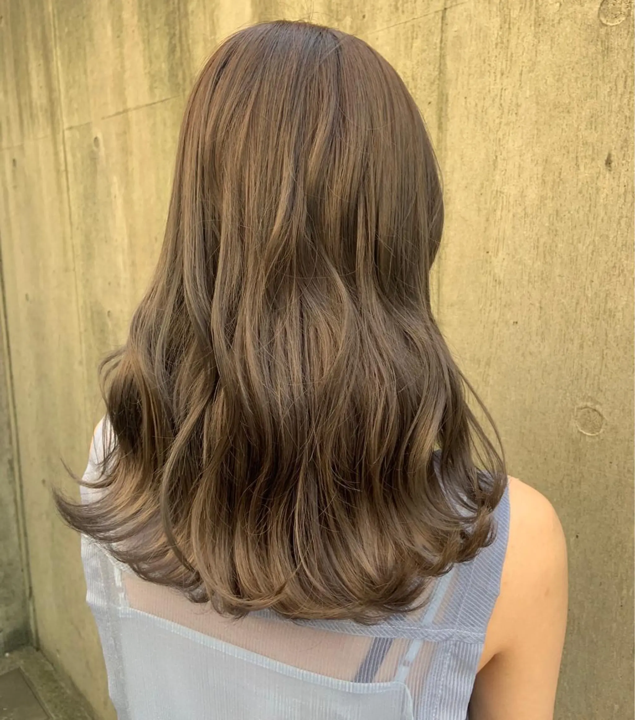 セミロング カラー 🤍透明感/韓国風 🤍サクラギヒトミのヘアスタイル