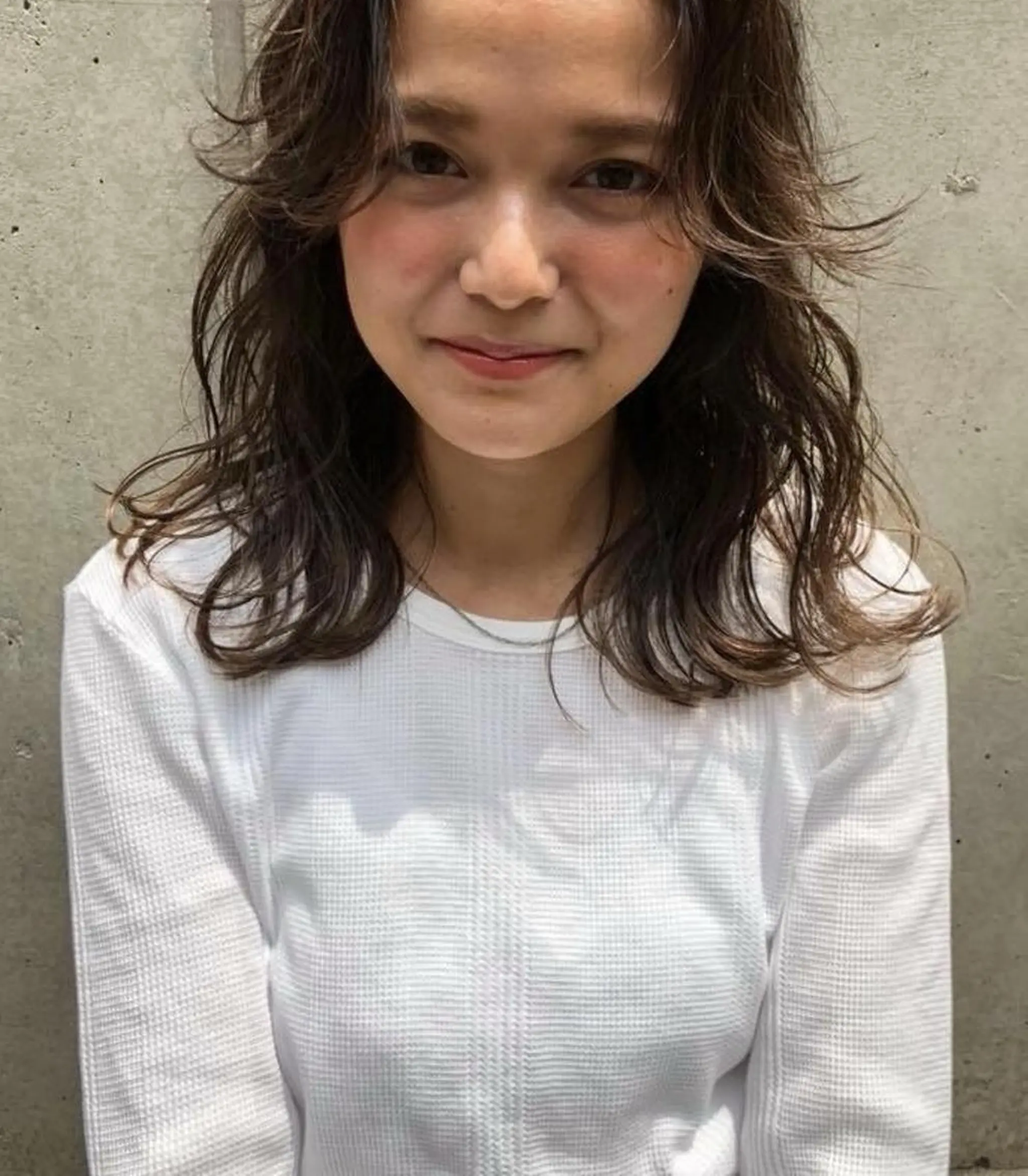 セミロング mood tatemachiのヘアスタイル