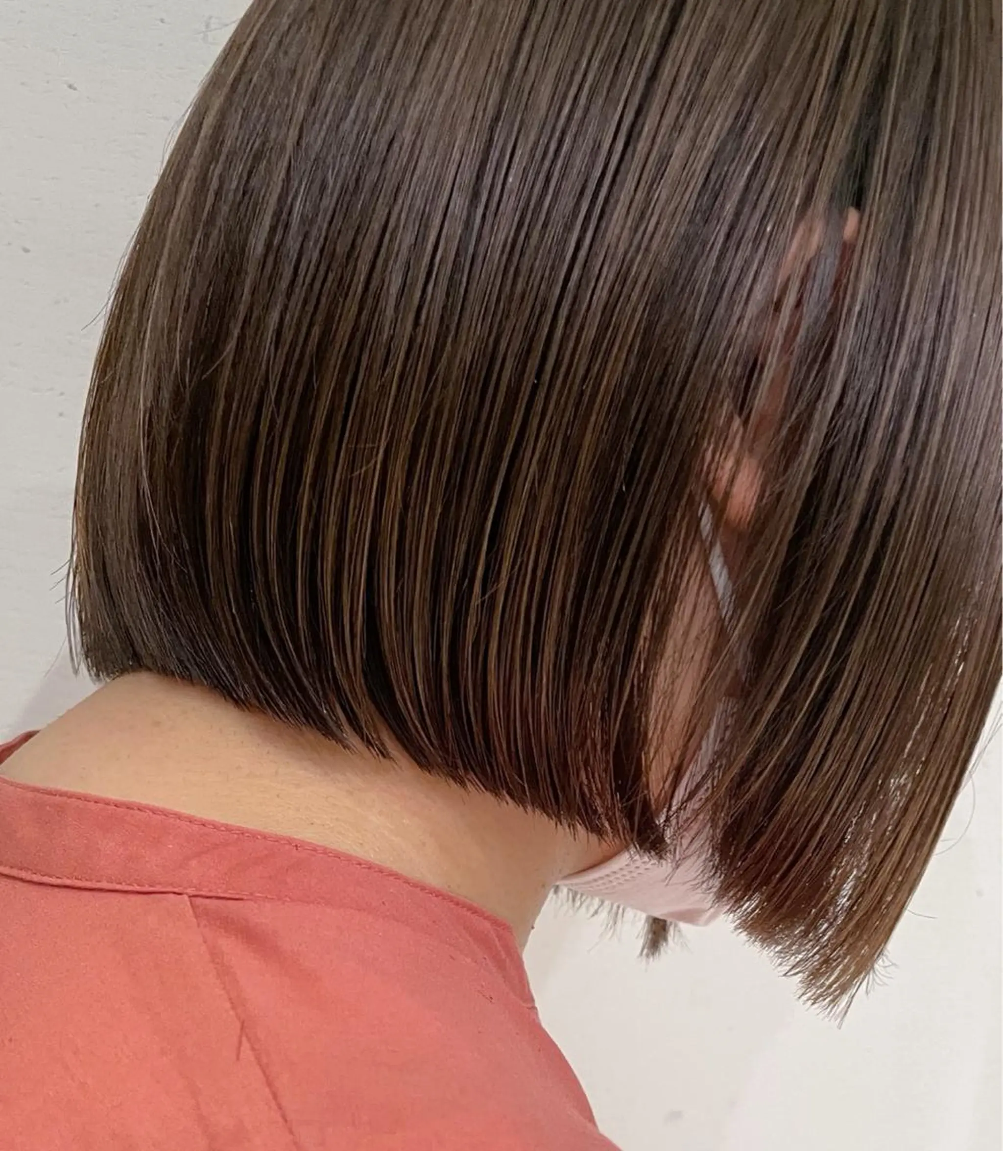 ショート カット ヘアカラー トリートメント 美髪矯正/艶カラー ボブ/栄/鐘ヶ江純也のヘアスタイル