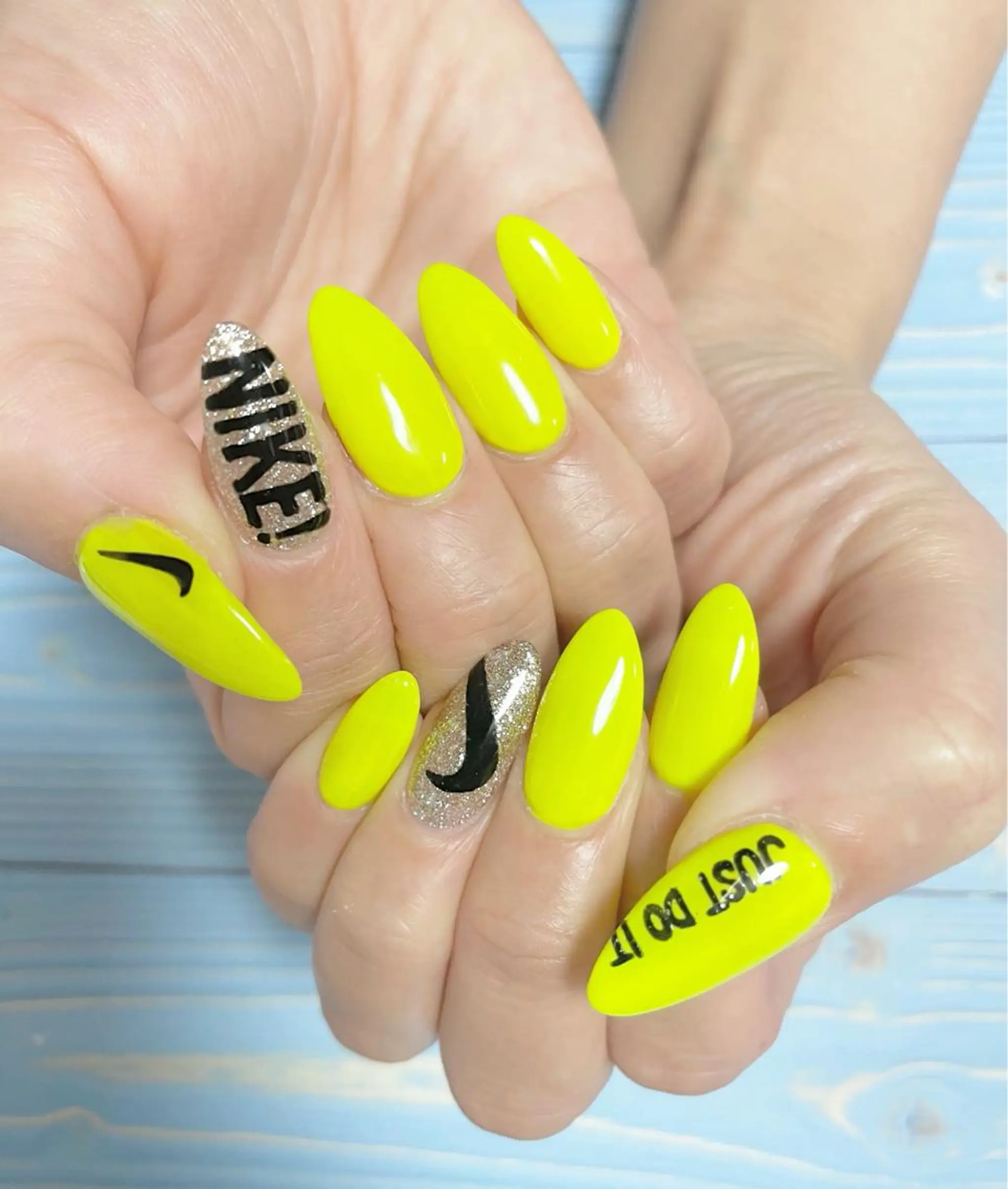 ネイル Nail Blue512所属・Nailist MINORIのネイルデザイン