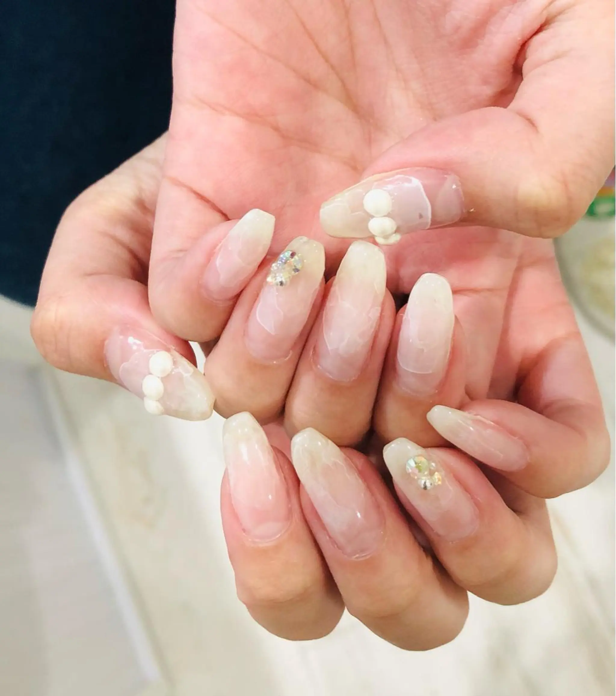 ネイル 入学式 フラッシュネイル フレンチネイル 卒業式 ラメ(グリッター) H3(エイチスリー)所属・H3 hitoのネイルデザイン