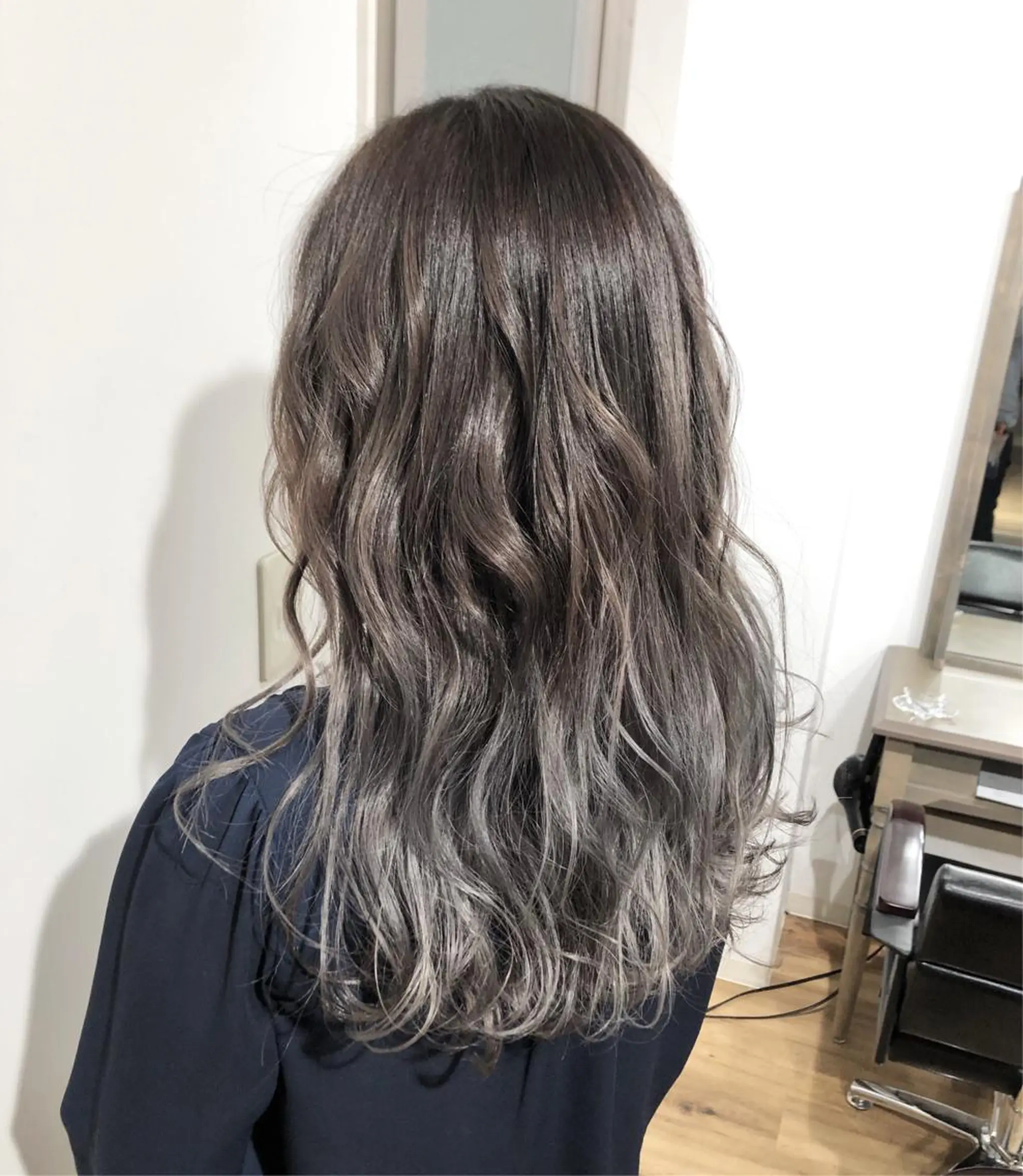 ロング カラー ヘアアレンジ ブリーチ グラデーションカラー カット ヘアカラー Le/a谷町 野上幹太のヘアスタイル