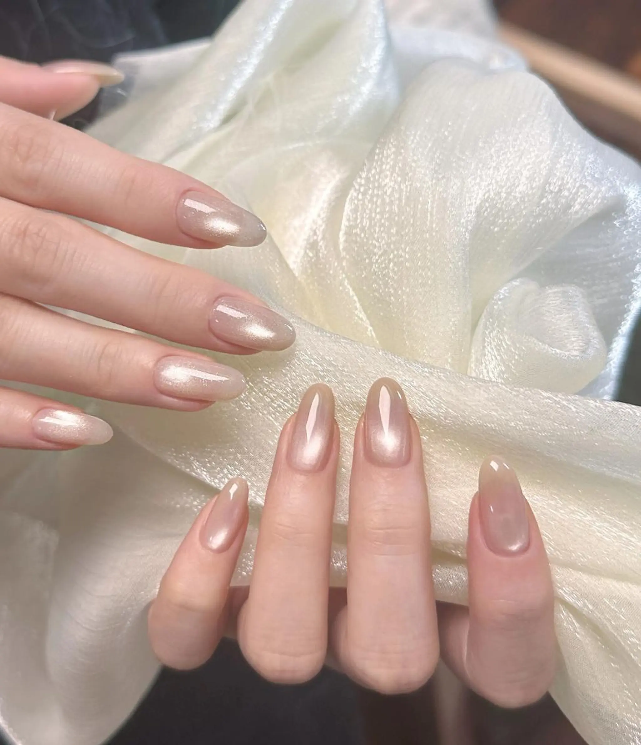 ネイル ハンドネイル RAFFINE 月🦋🩵のネイルデザイン