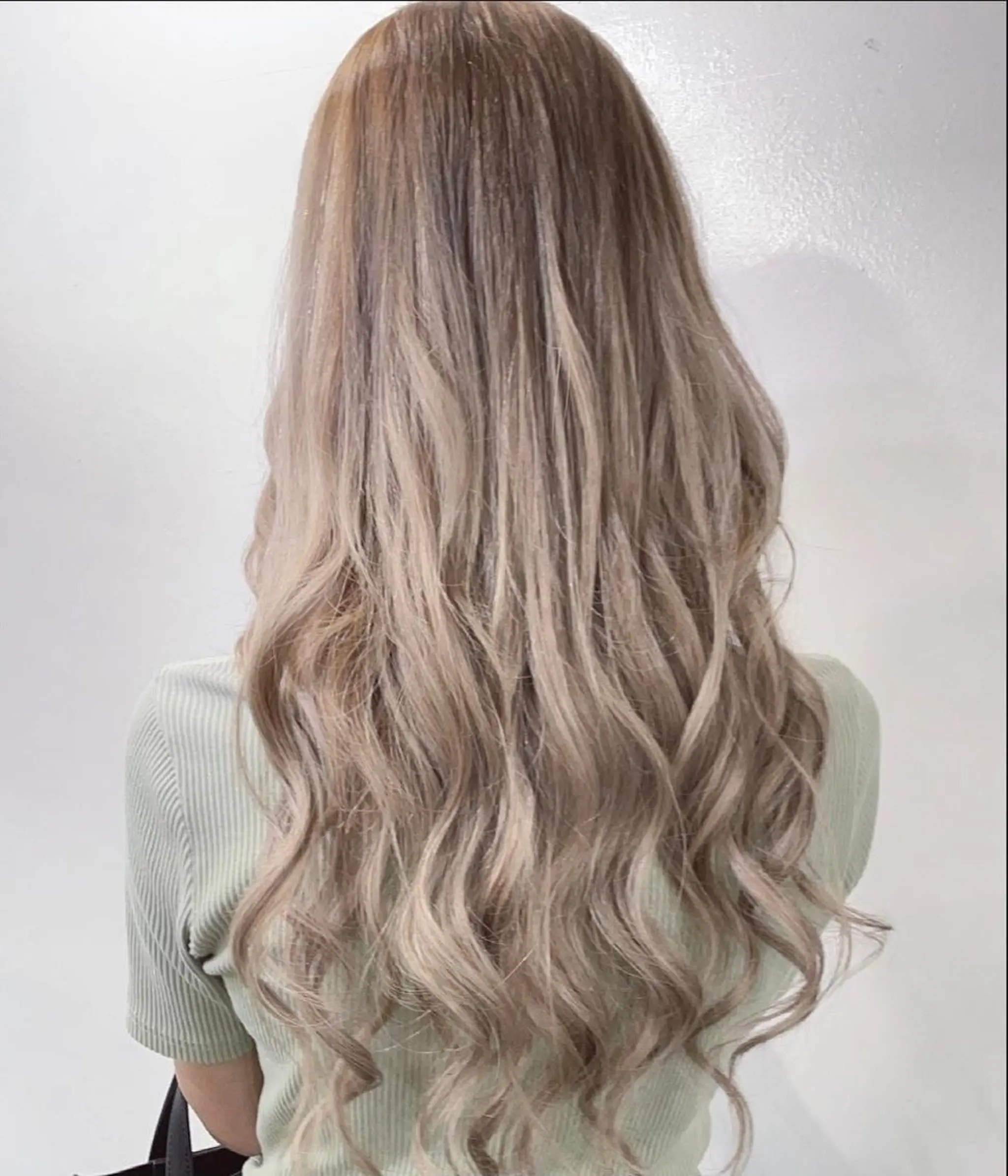 韓国ヘア×ハイトーン AYA💫のヘアスタイル